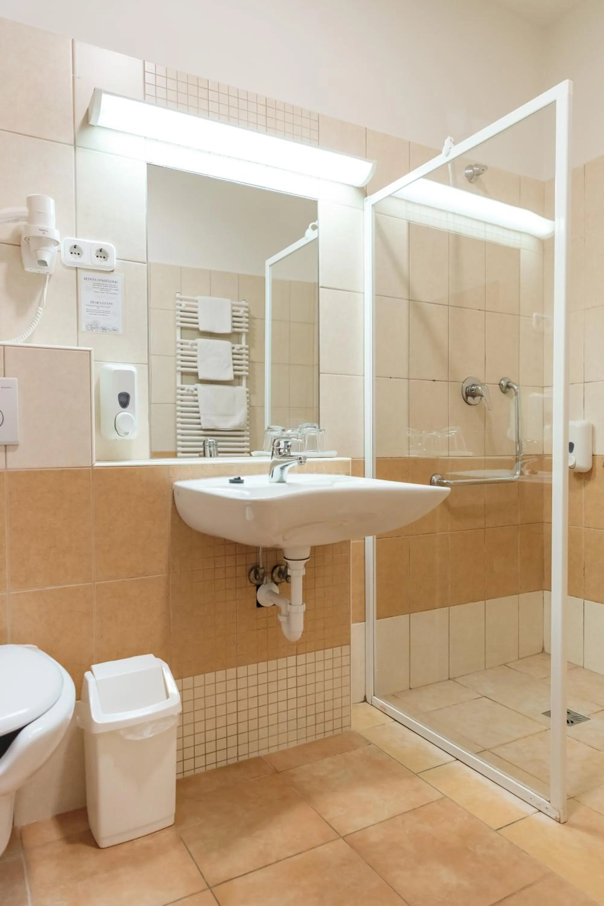 Shower in Hotel Anna Villa