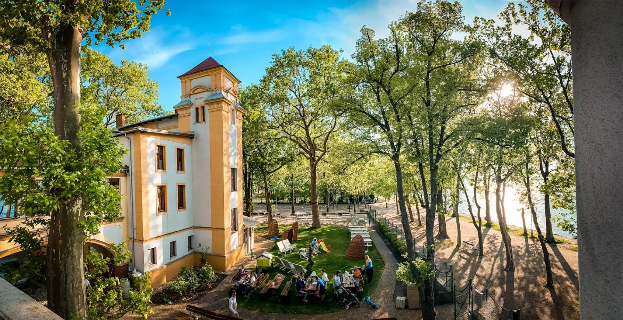 Property building in Hotel Anna Villa