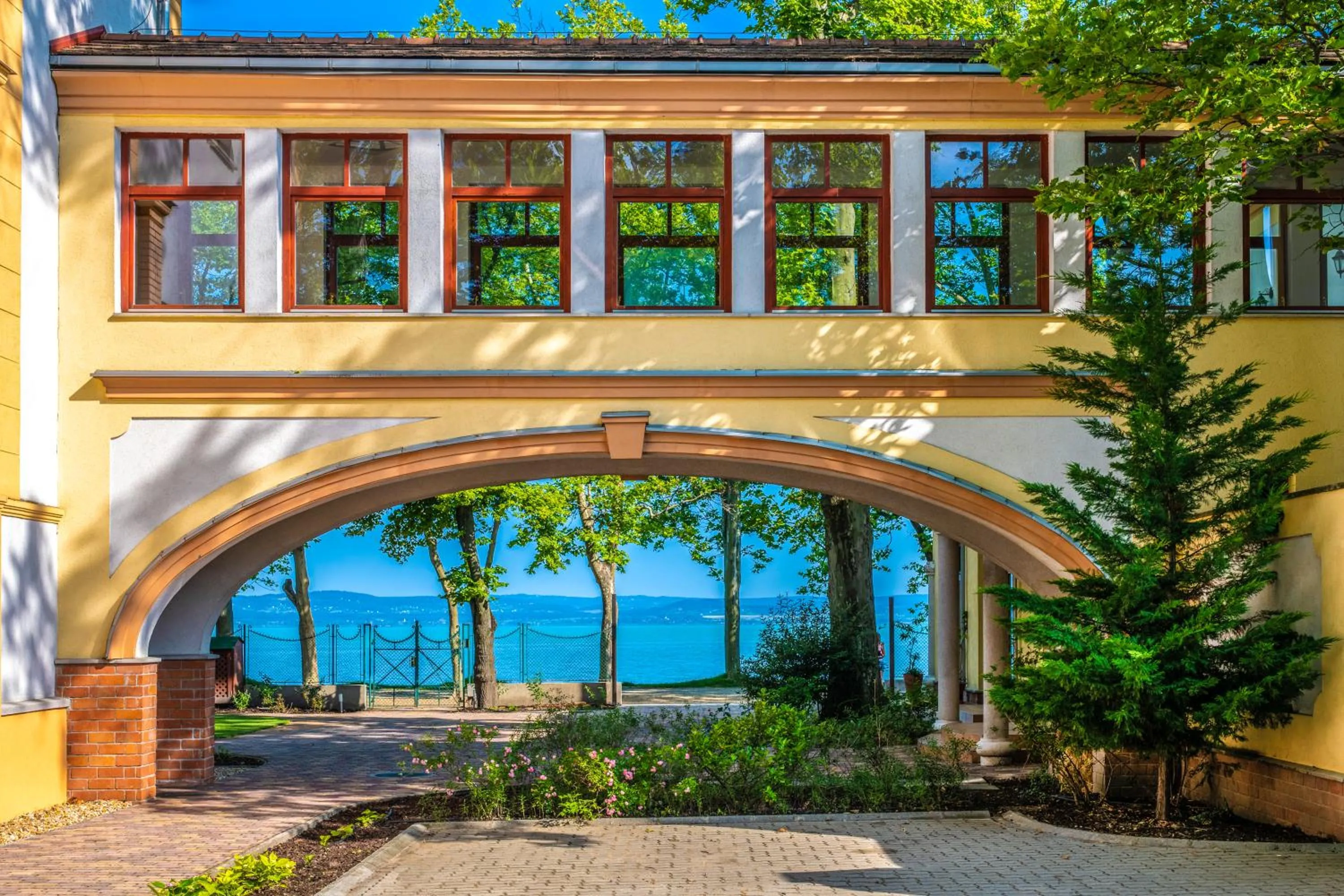 Property building in Hotel Anna Villa