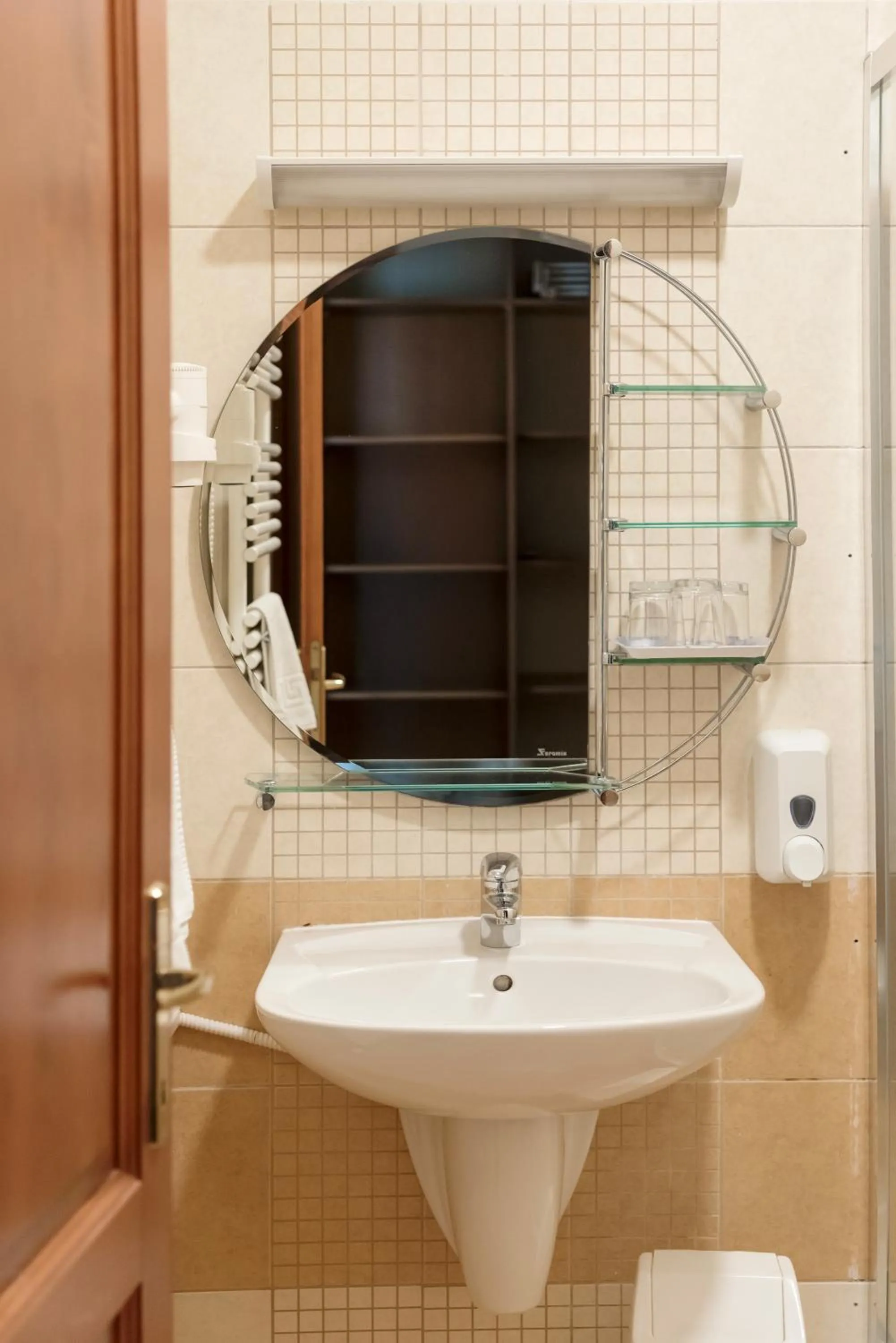Bathroom in Hotel Anna Villa
