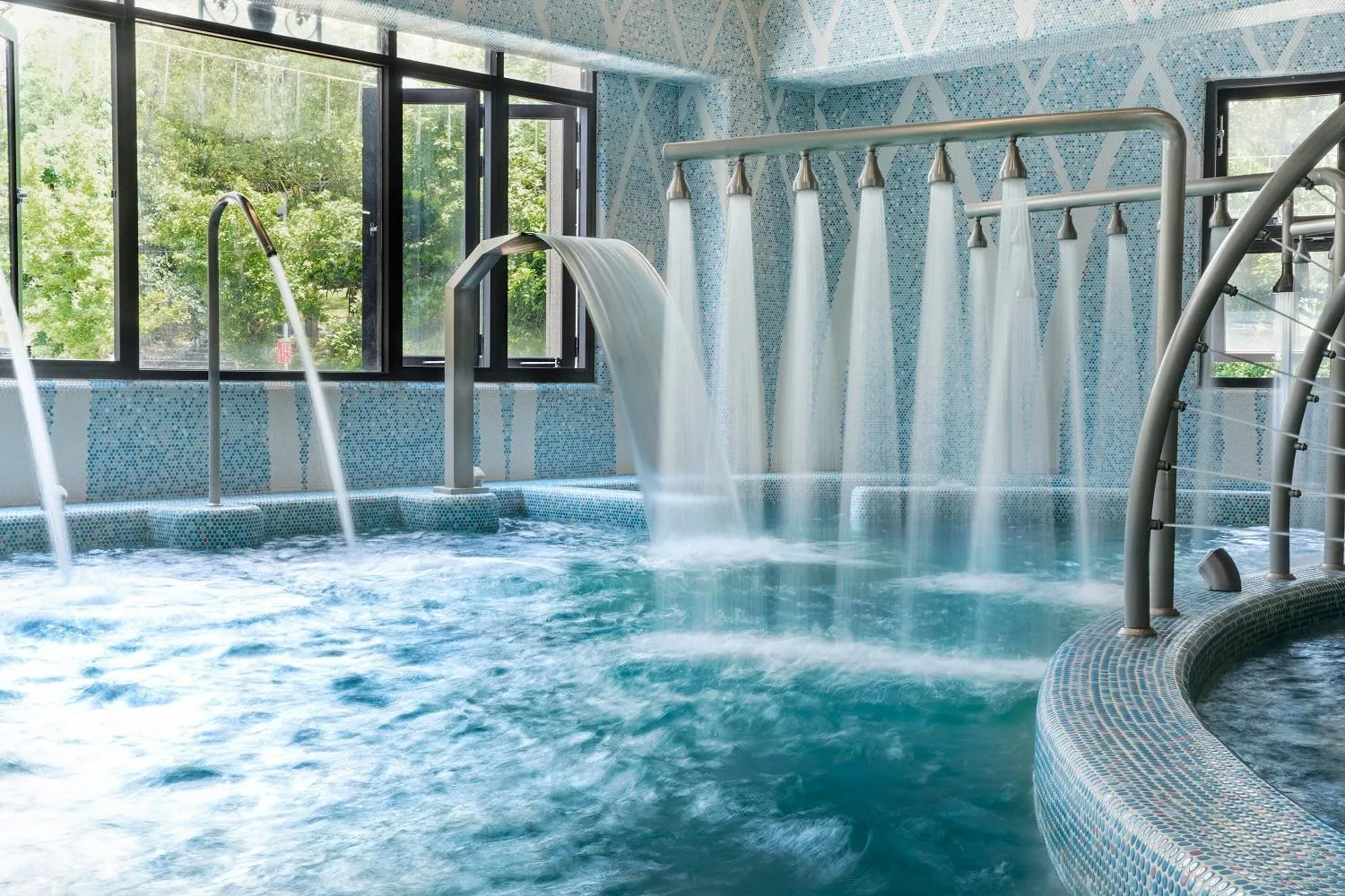 Hot Spring Bath in Hotel Valletta