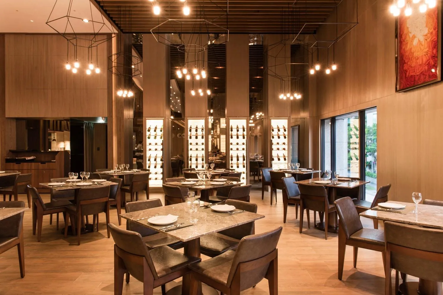 Restaurant/places to eat in Hotel Valletta