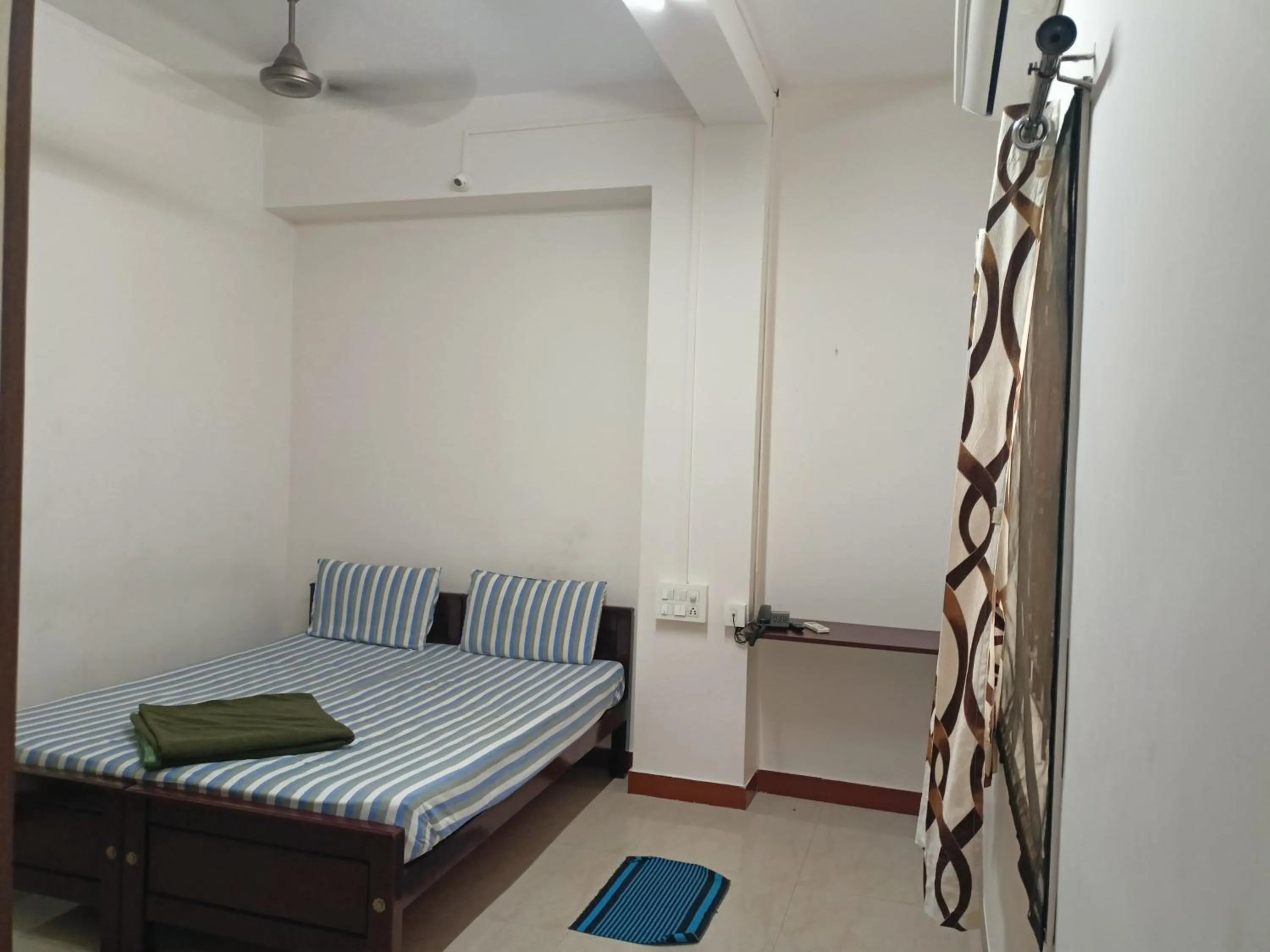 Bed in Aditya Residency