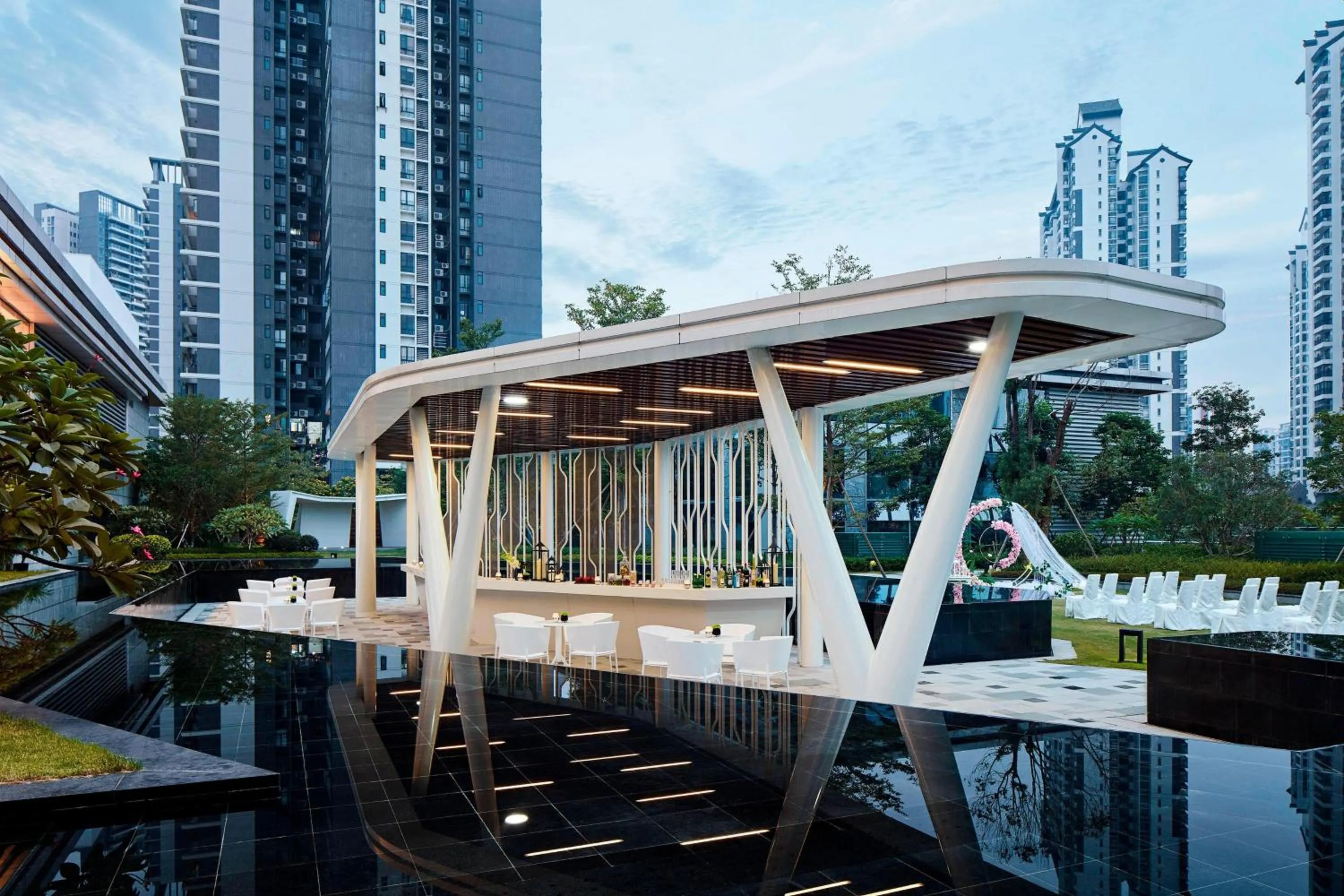 Lounge or bar in Sheraton Guangzhou Nansha Hotel