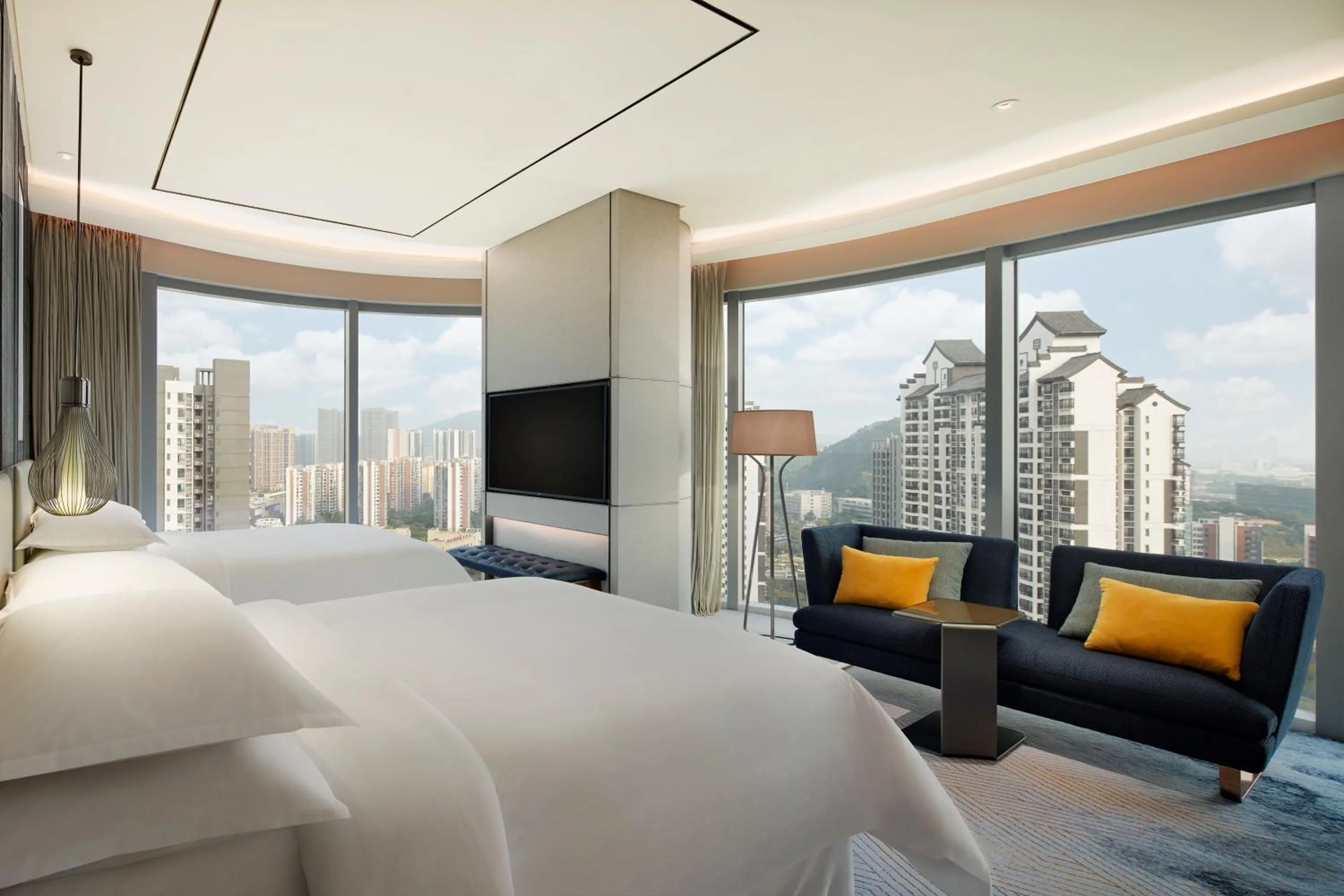 Bedroom, Bed in Sheraton Guangzhou Nansha Hotel