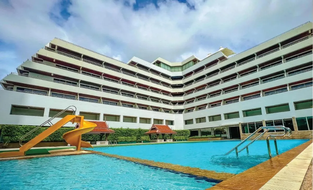 Swimming pool in Patong Resort Hotel - SHA Extra Plus