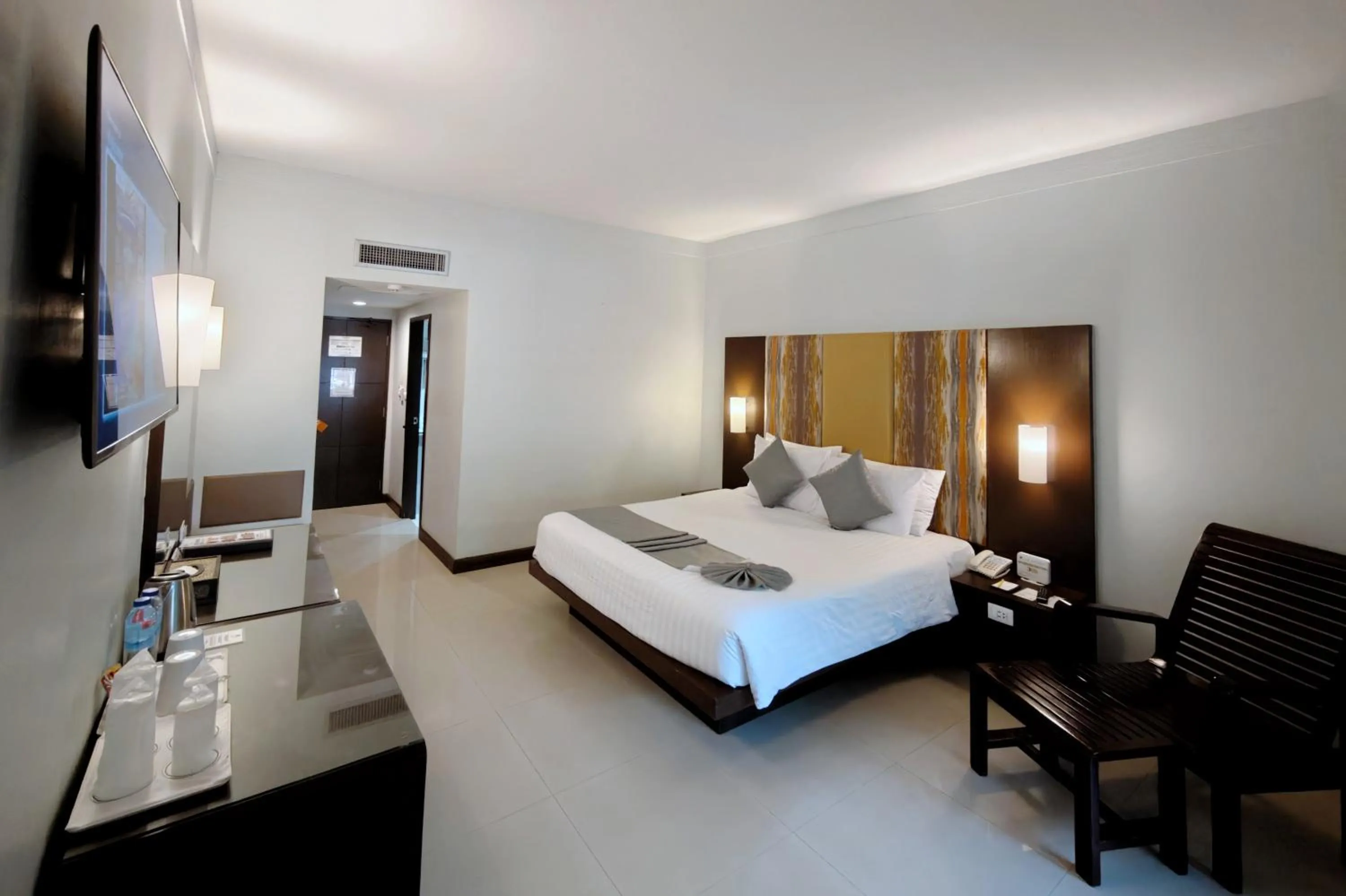 Bed in Patong Resort Hotel - SHA Extra Plus