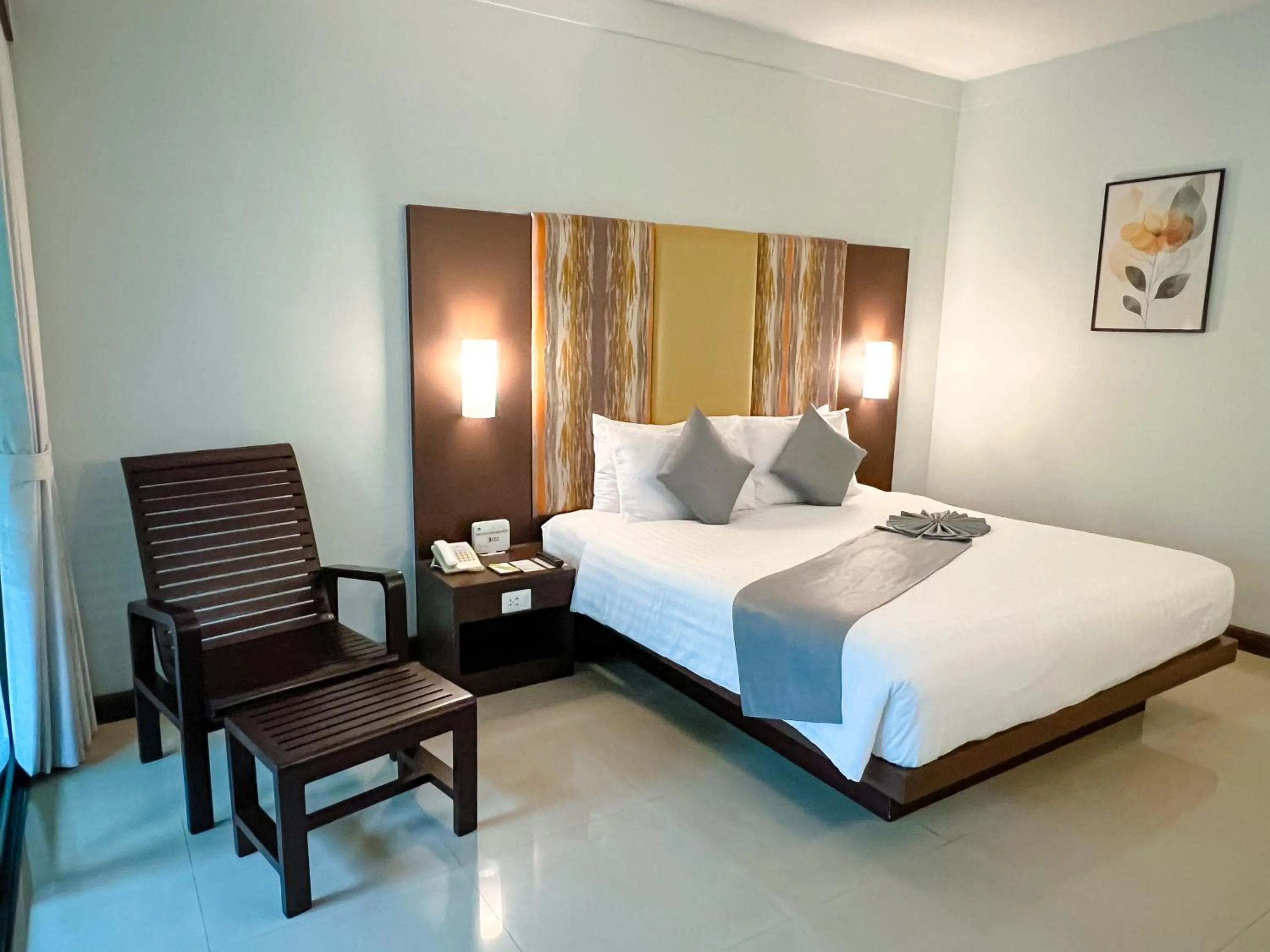 Bed in Patong Resort Hotel - SHA Extra Plus