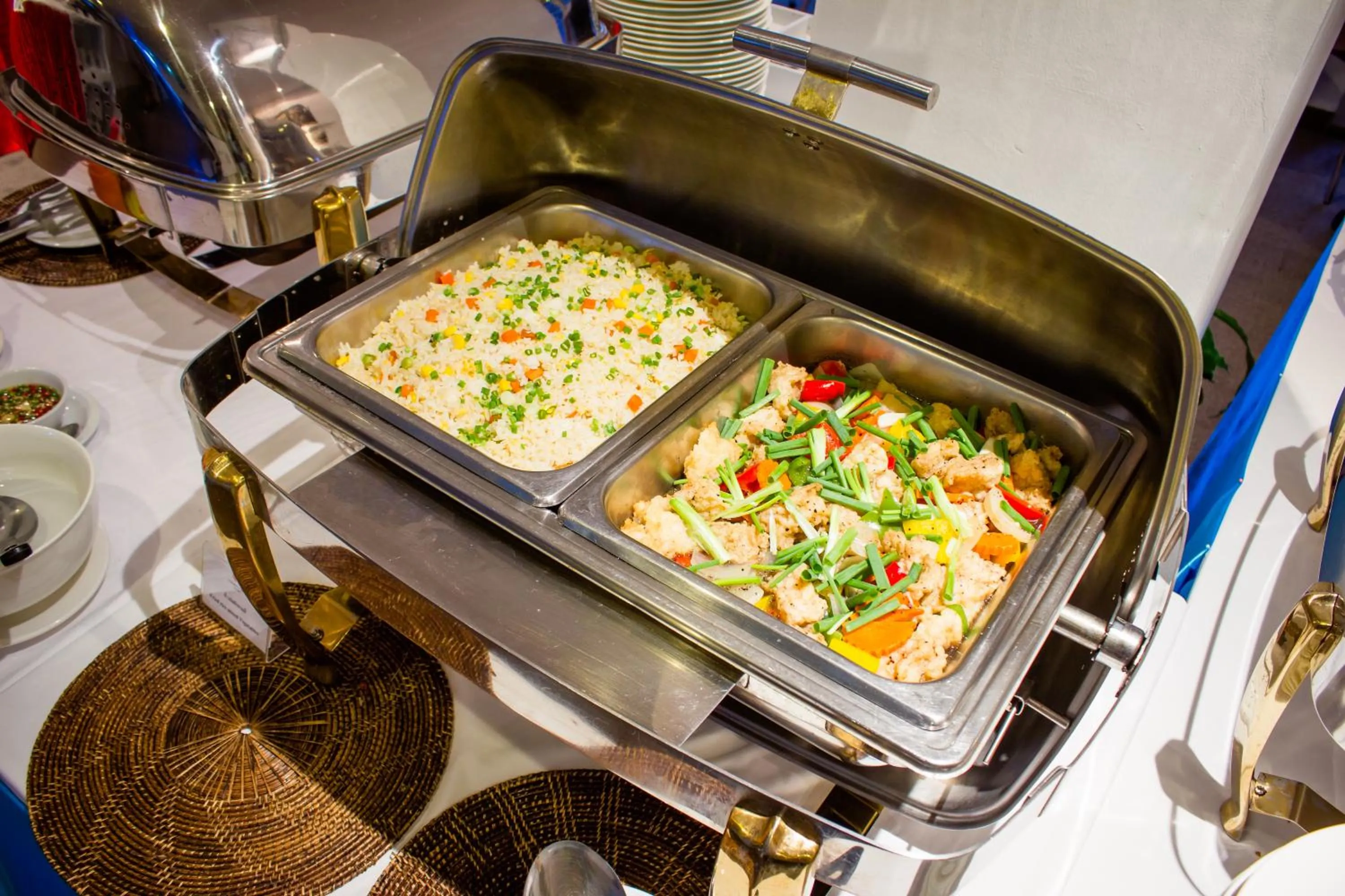 Restaurant/places to eat in I Residence Hotel Sathorn