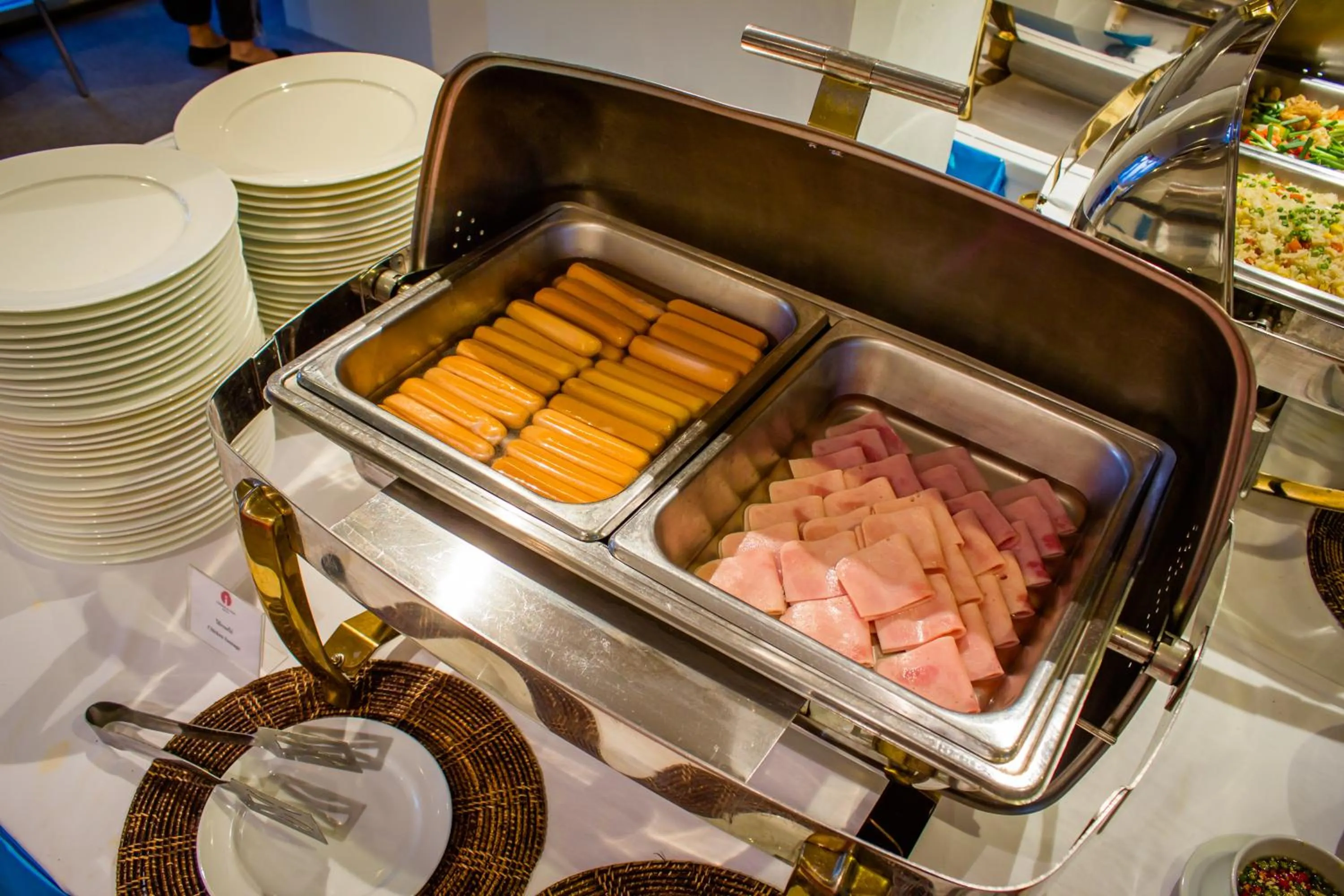 Restaurant/places to eat in I Residence Hotel Sathorn