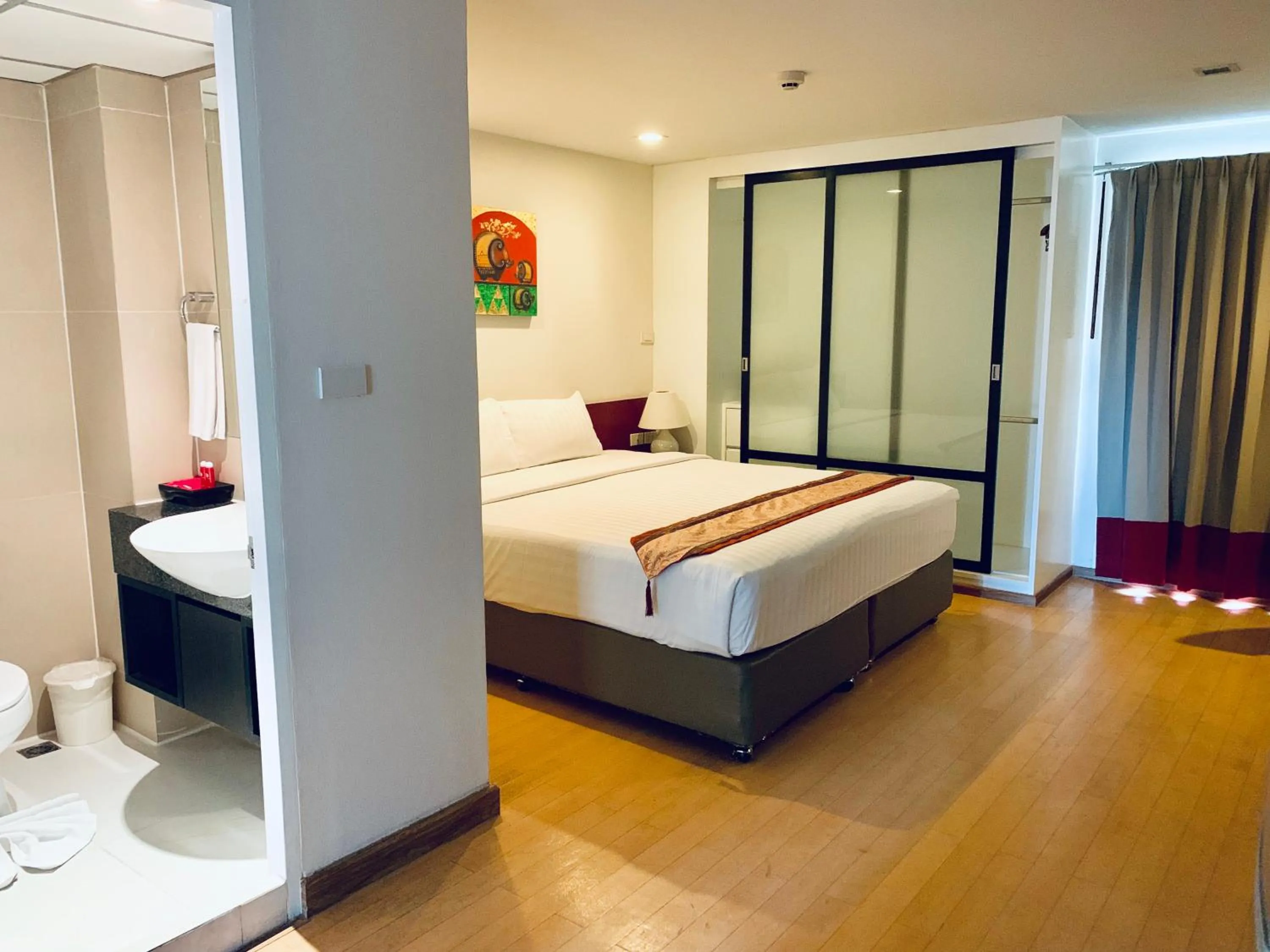Bedroom, Bed in I Residence Hotel Sathorn