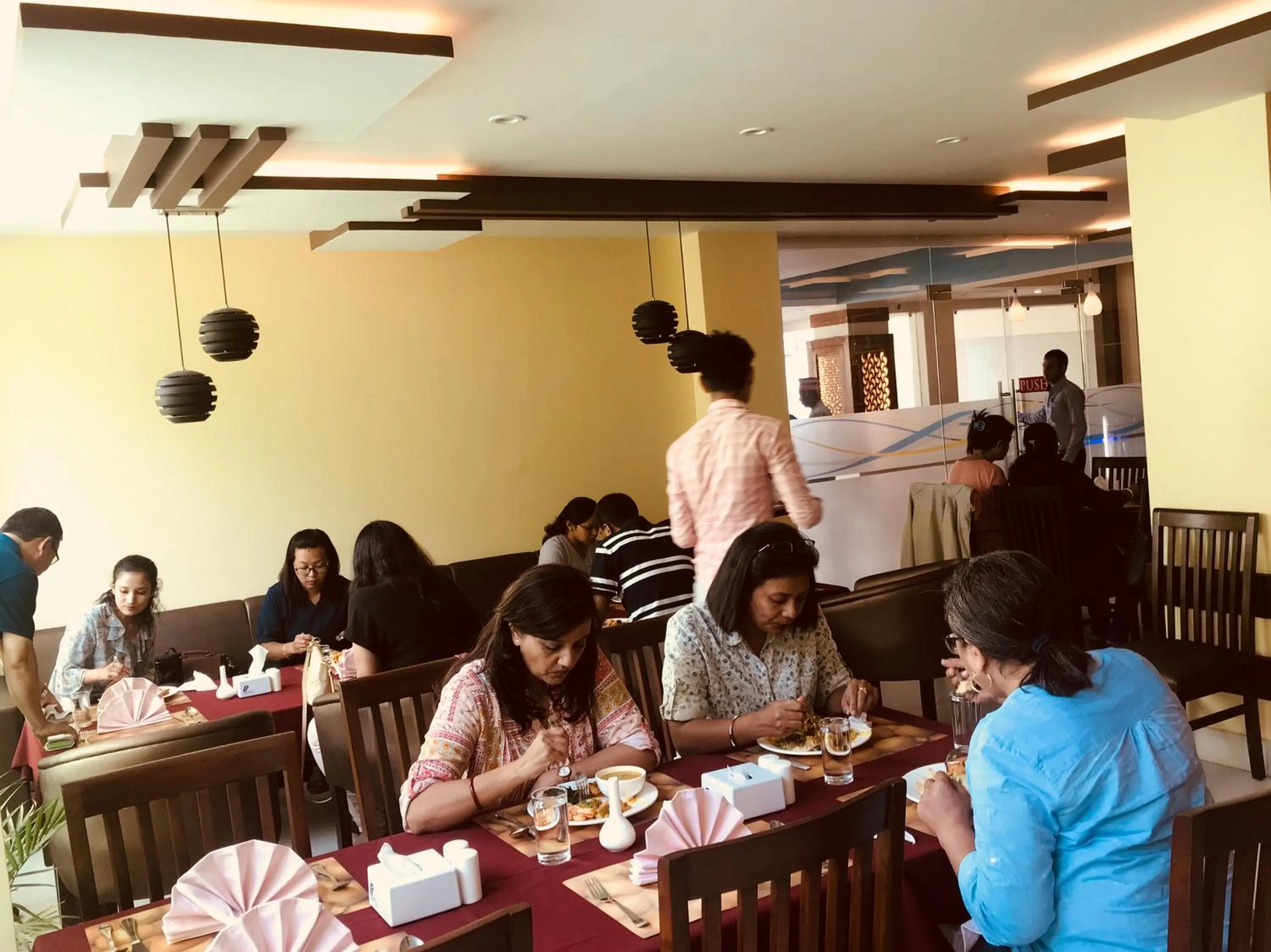 Restaurant/places to eat in Kaveri Inn