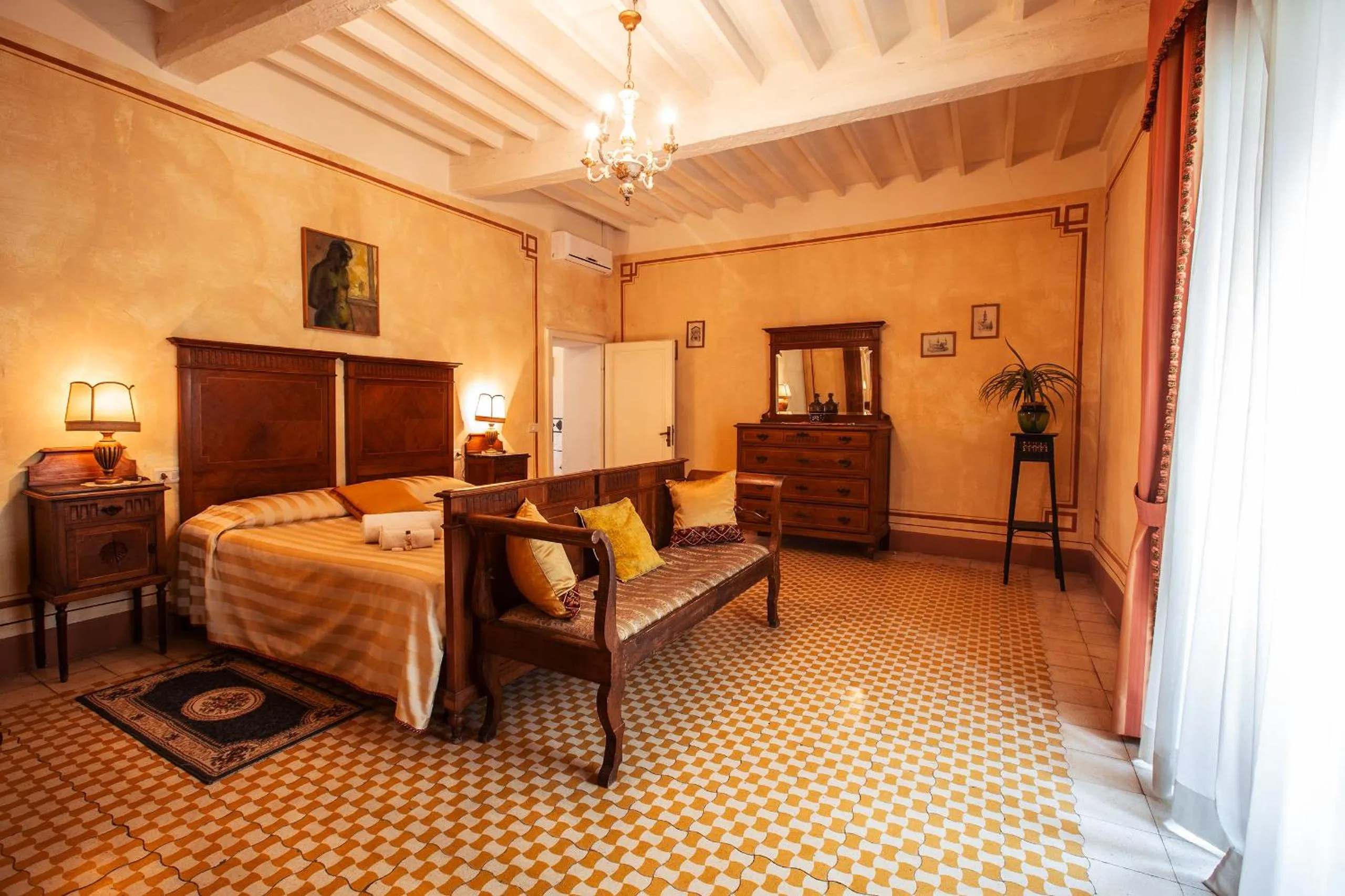 Photo of the whole room, Bed in Palazzo Barbini Dimora Storica