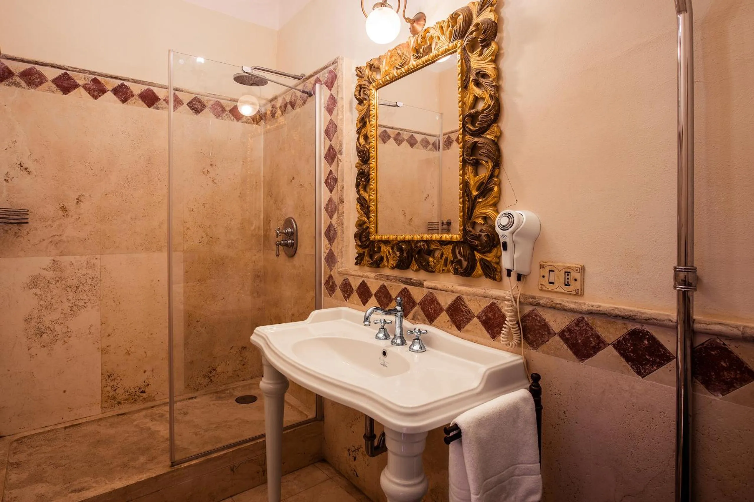 Shower in Palazzo Barbini Dimora Storica