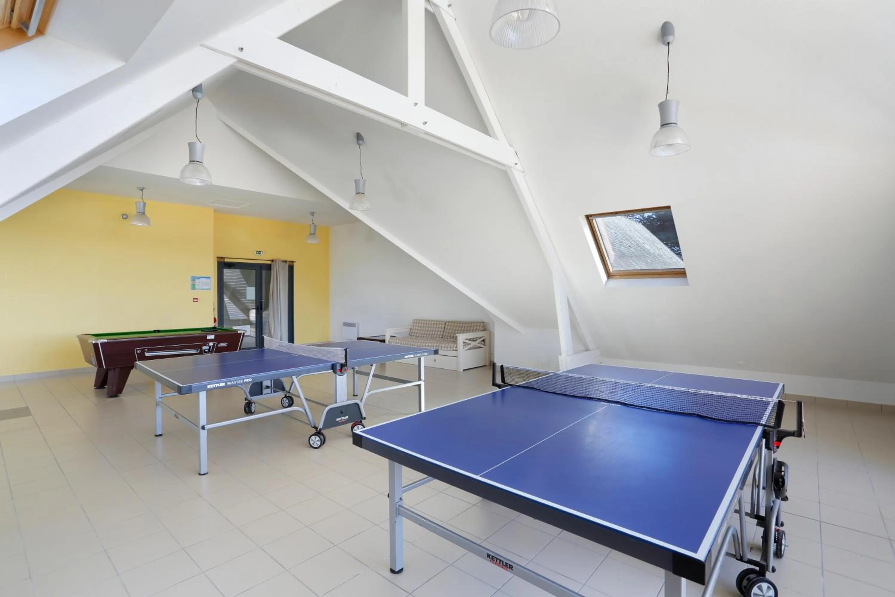 Table tennis in Résidence Néméa Iroise Armorique