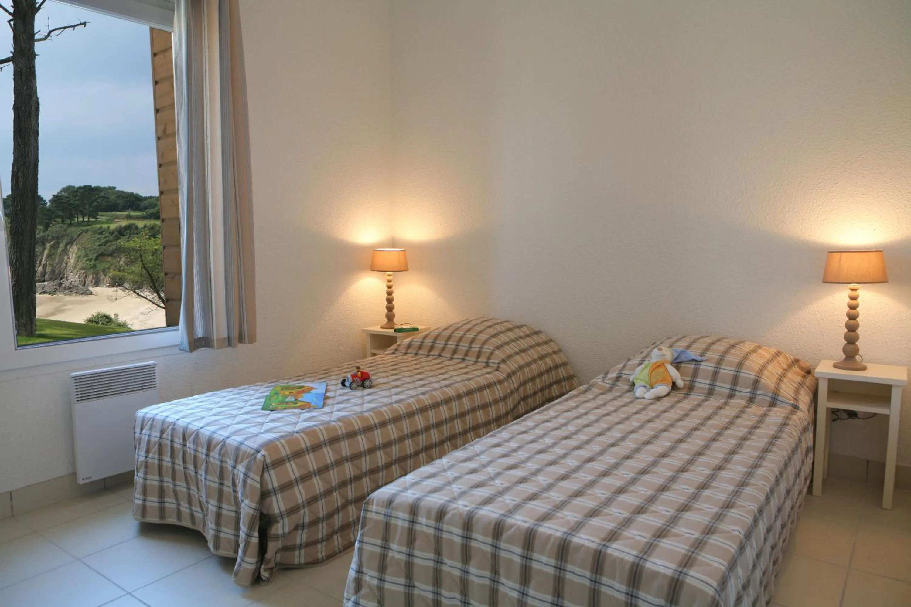 Photo of the whole room in Résidence Néméa Iroise Armorique