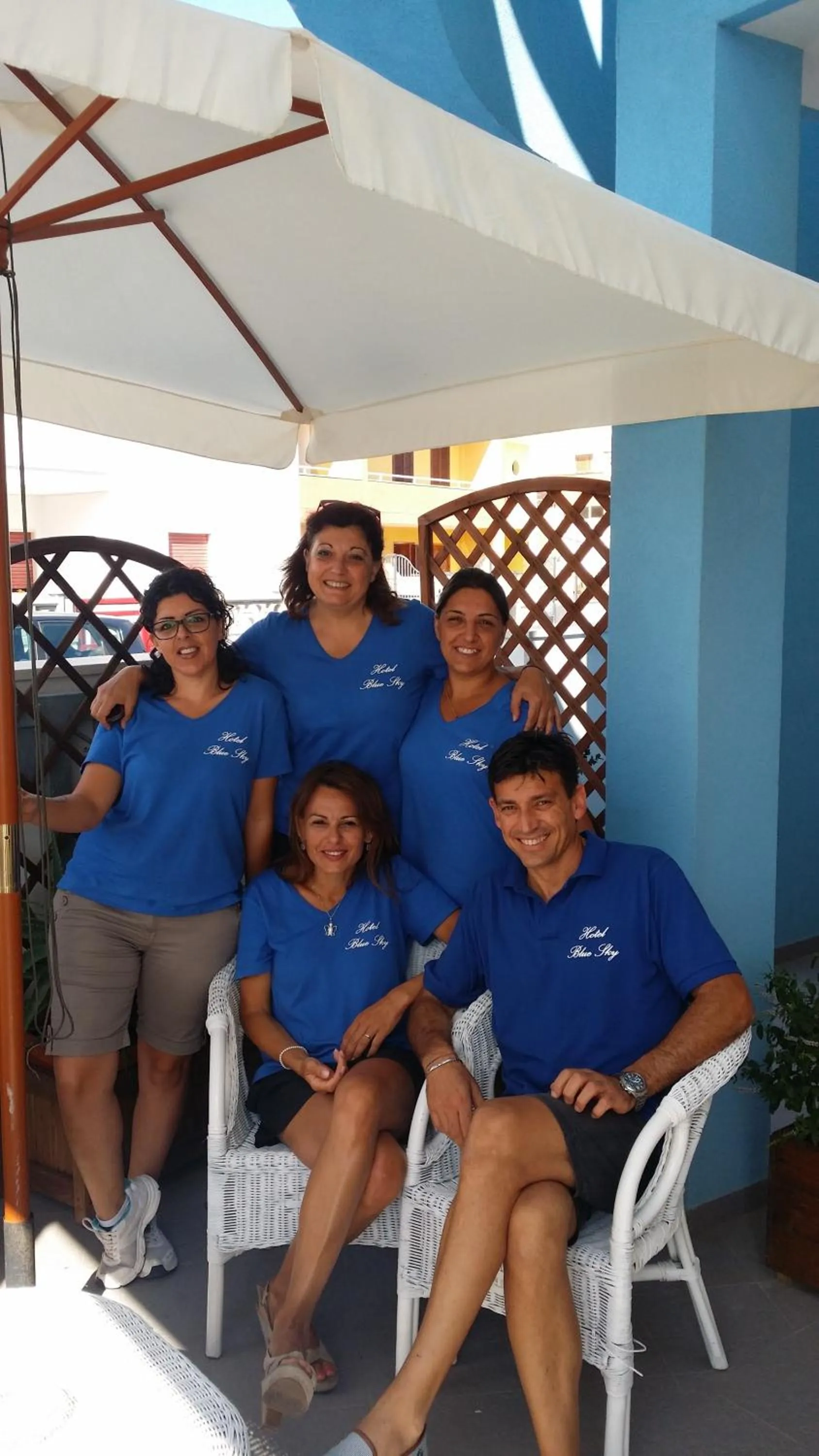 Staff in Residence Blue Sky - San Foca
