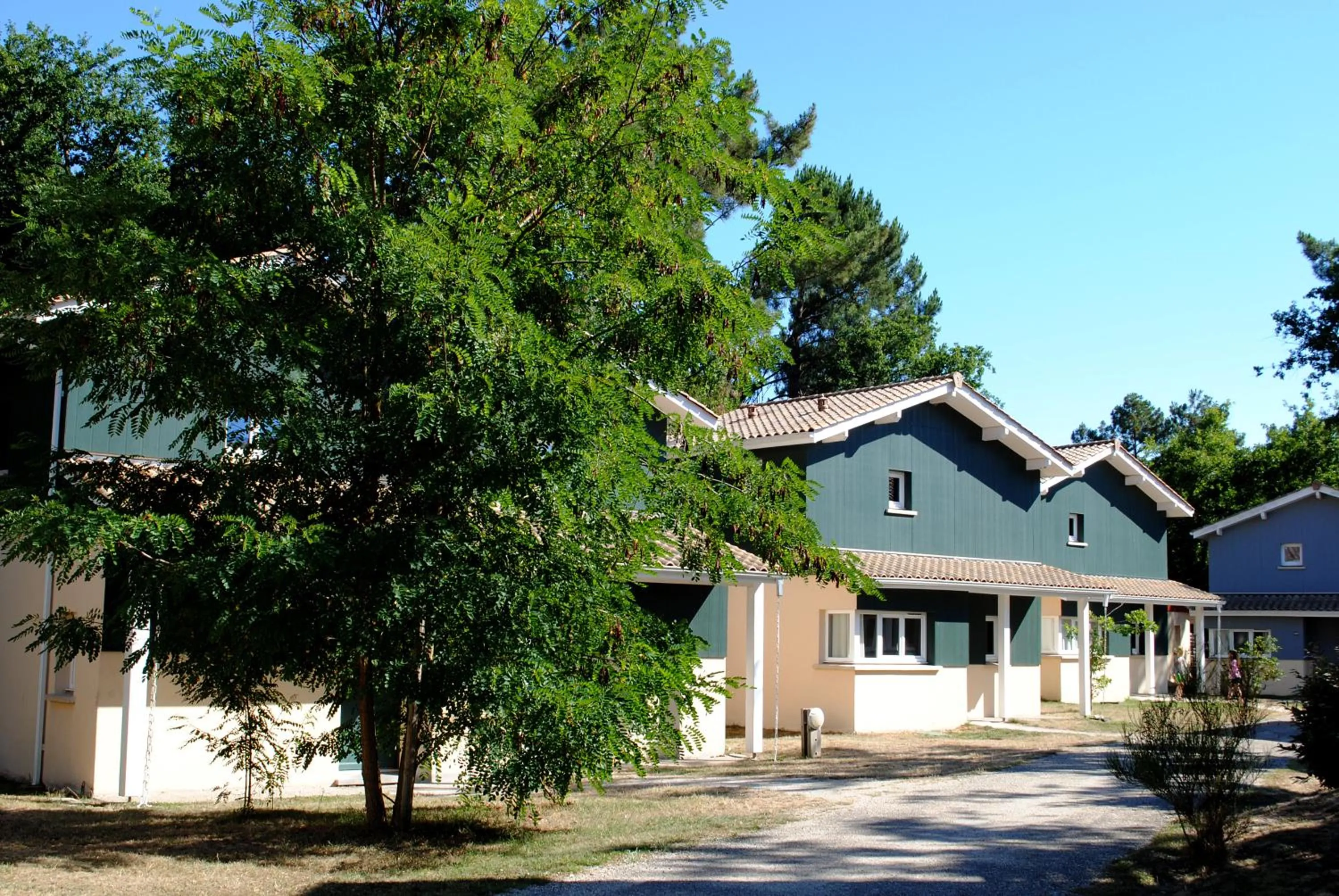 Facade/entrance in Résidence Néméa Les Rives de Saint Brice