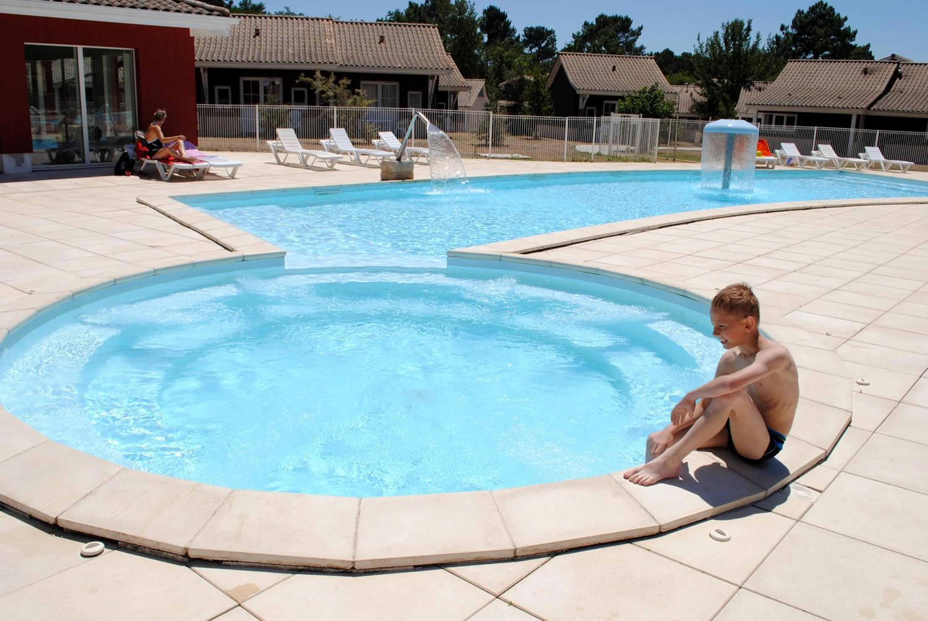 Swimming pool in Résidence Néméa Les Rives de Saint Brice