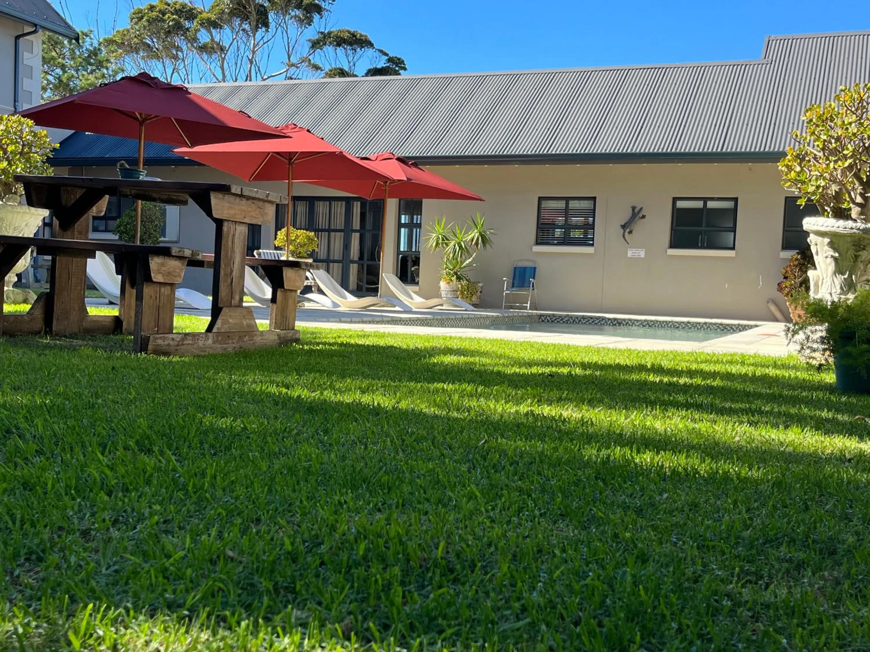 Property building in Stoneridge farm