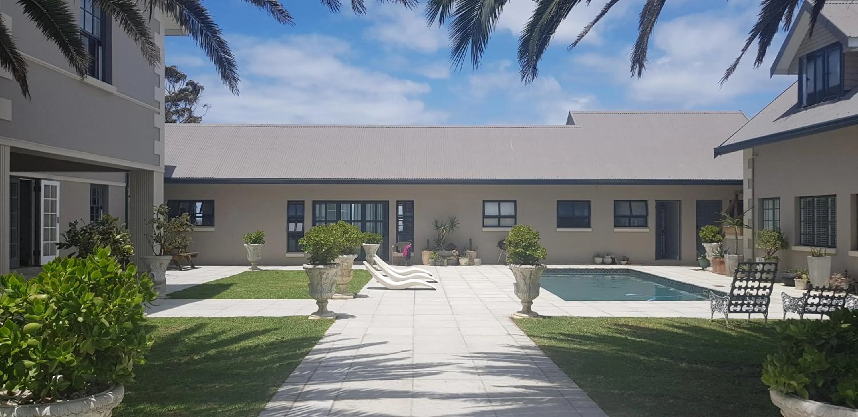 Property building in Stoneridge farm