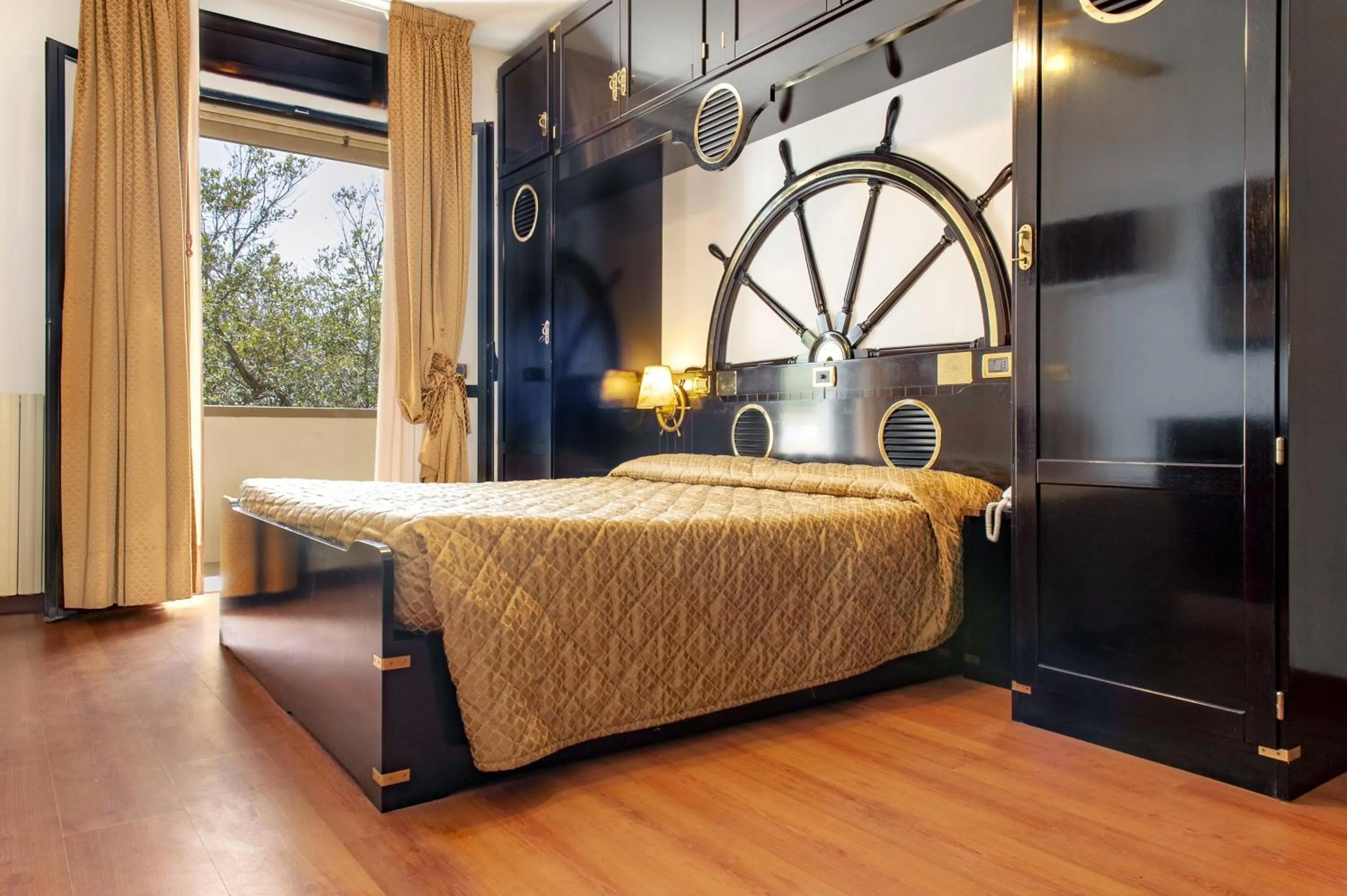 Photo of the whole room, Bed in Hotel Villa Lo Scoglietto