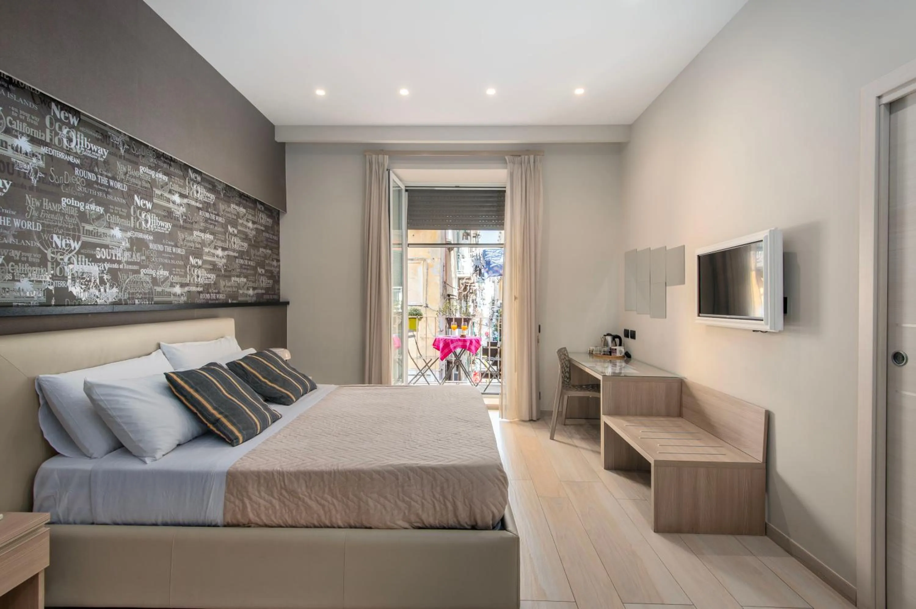 Bedroom, Bed in STARITA BED & PIZZA