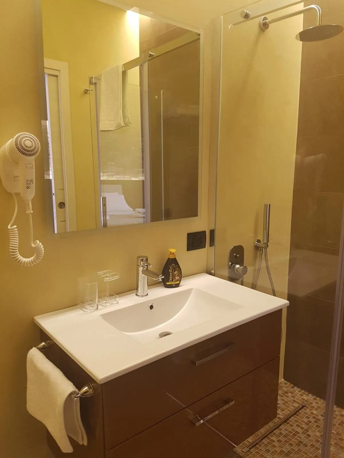 Bathroom in STARITA BED & PIZZA