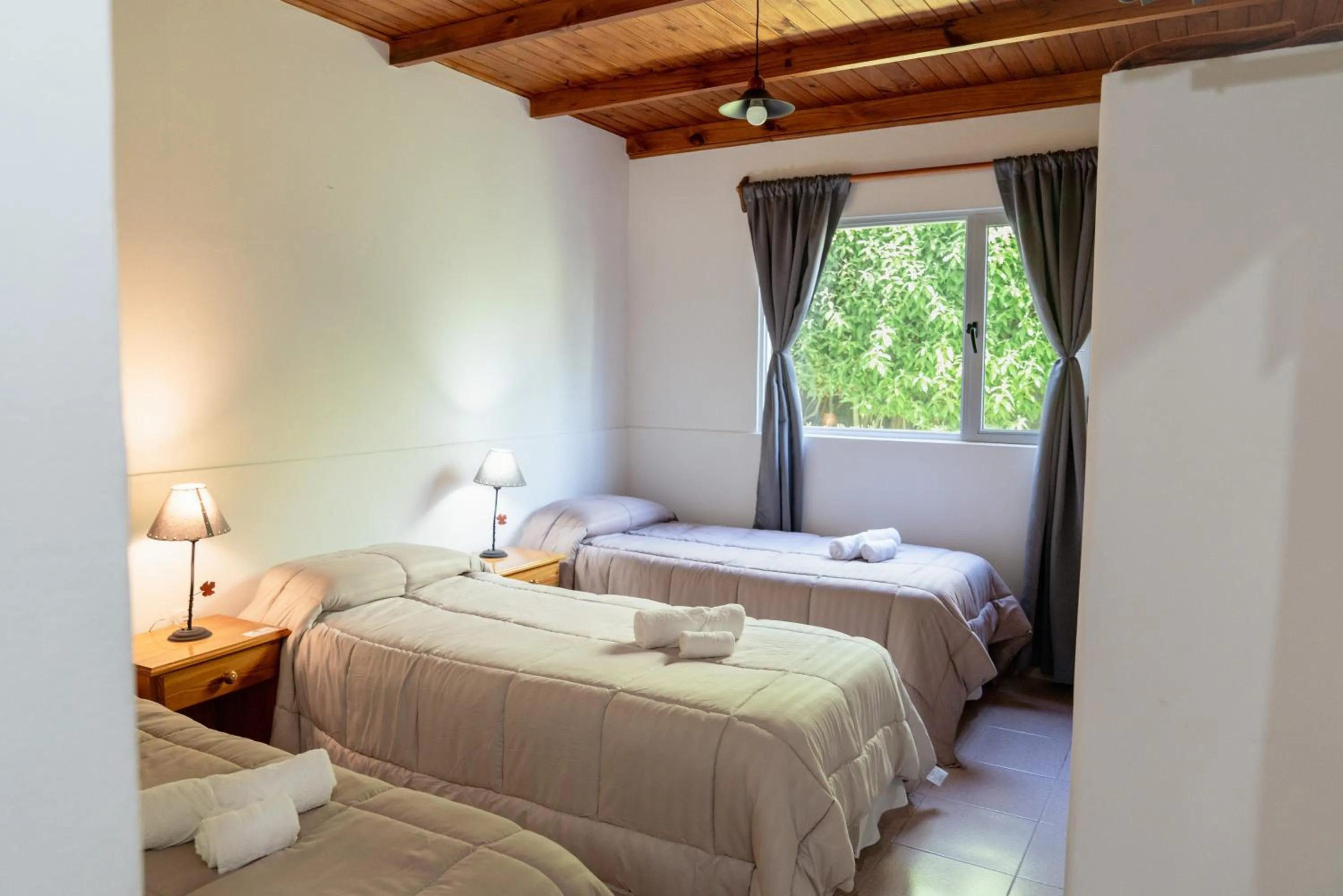 Bedroom, Bed in Los Fresnos