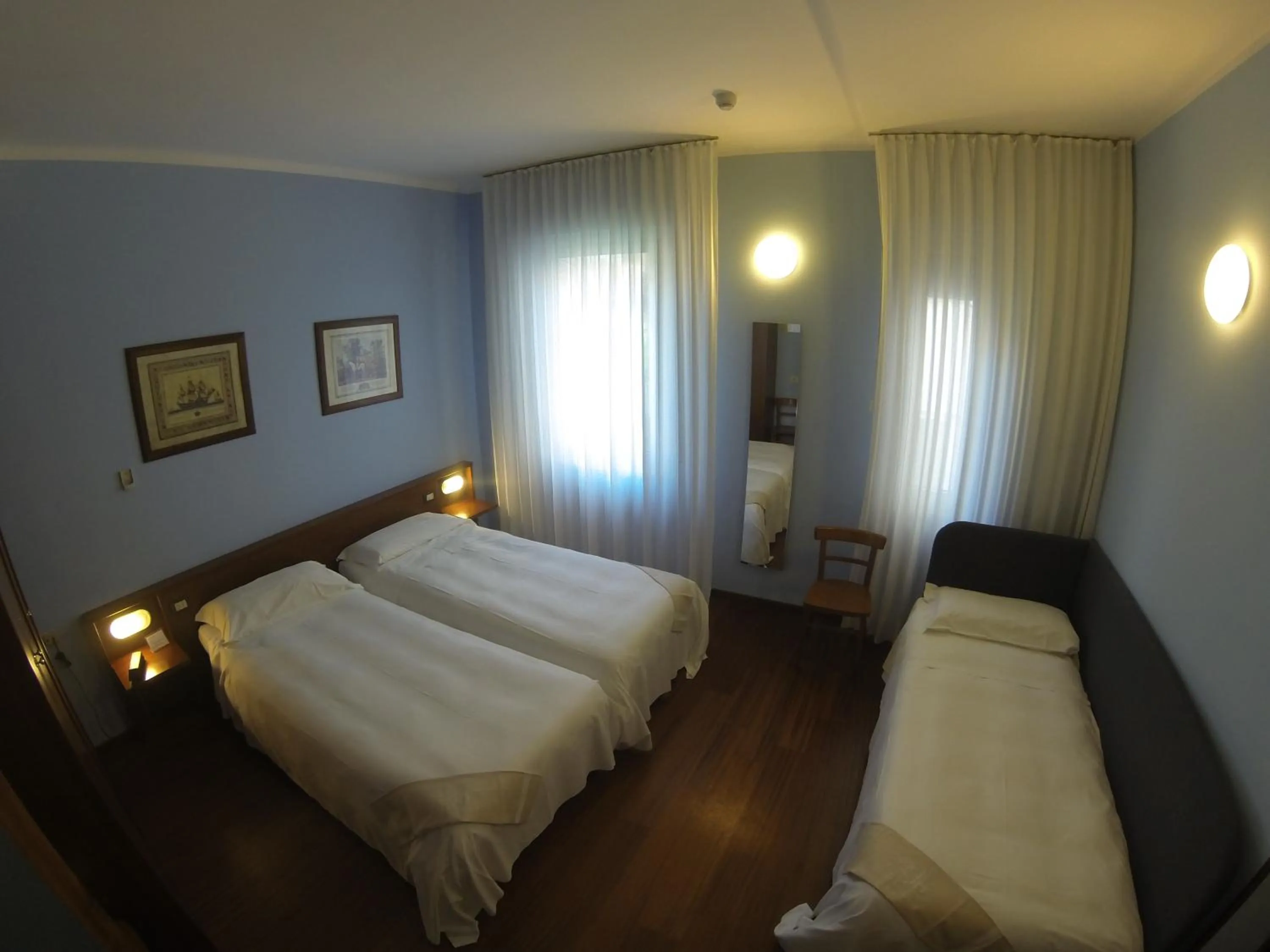 Photo of the whole room, Bed in Hotel Mariani