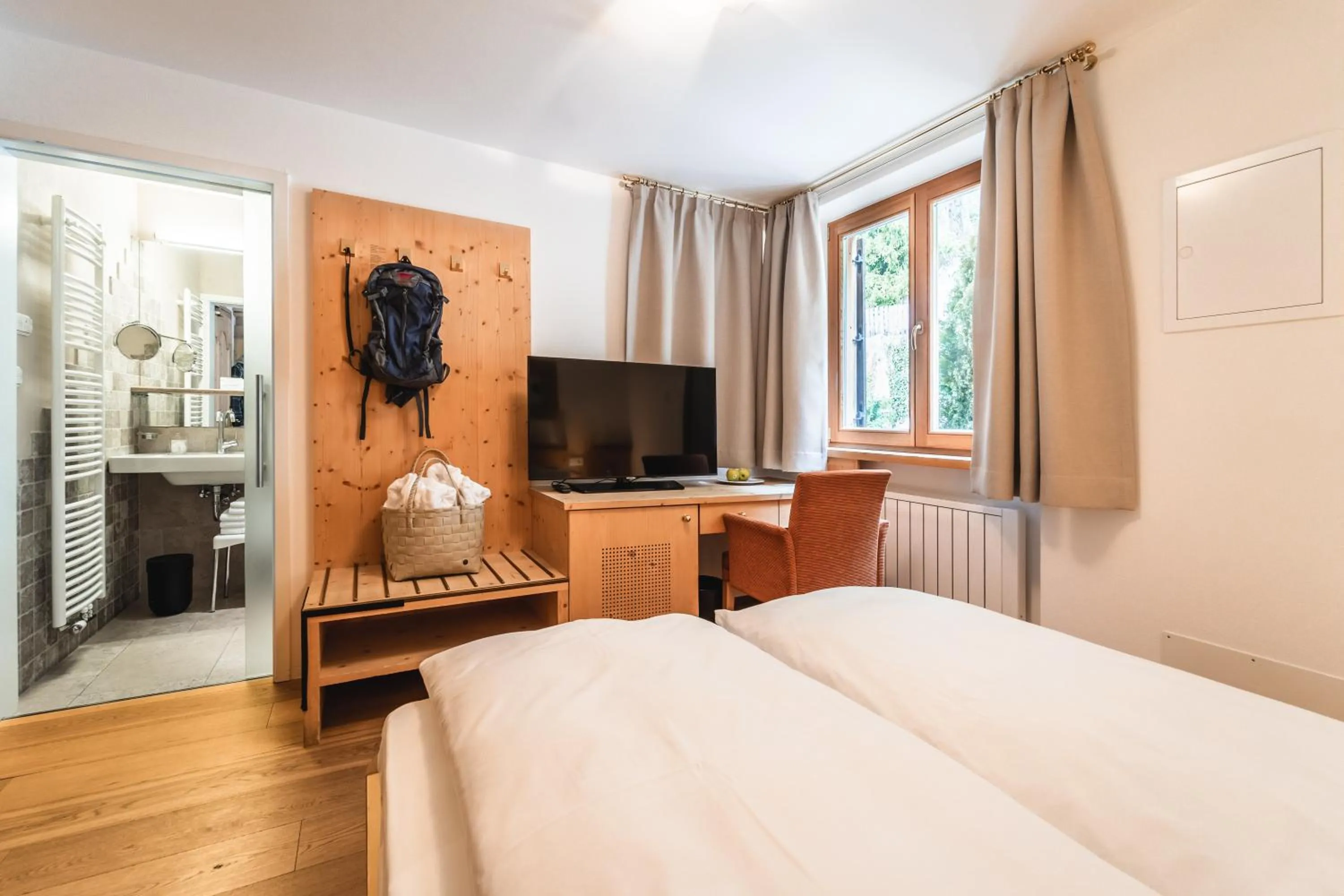 Photo of the whole room, Bed in Naturhotel Leitlhof