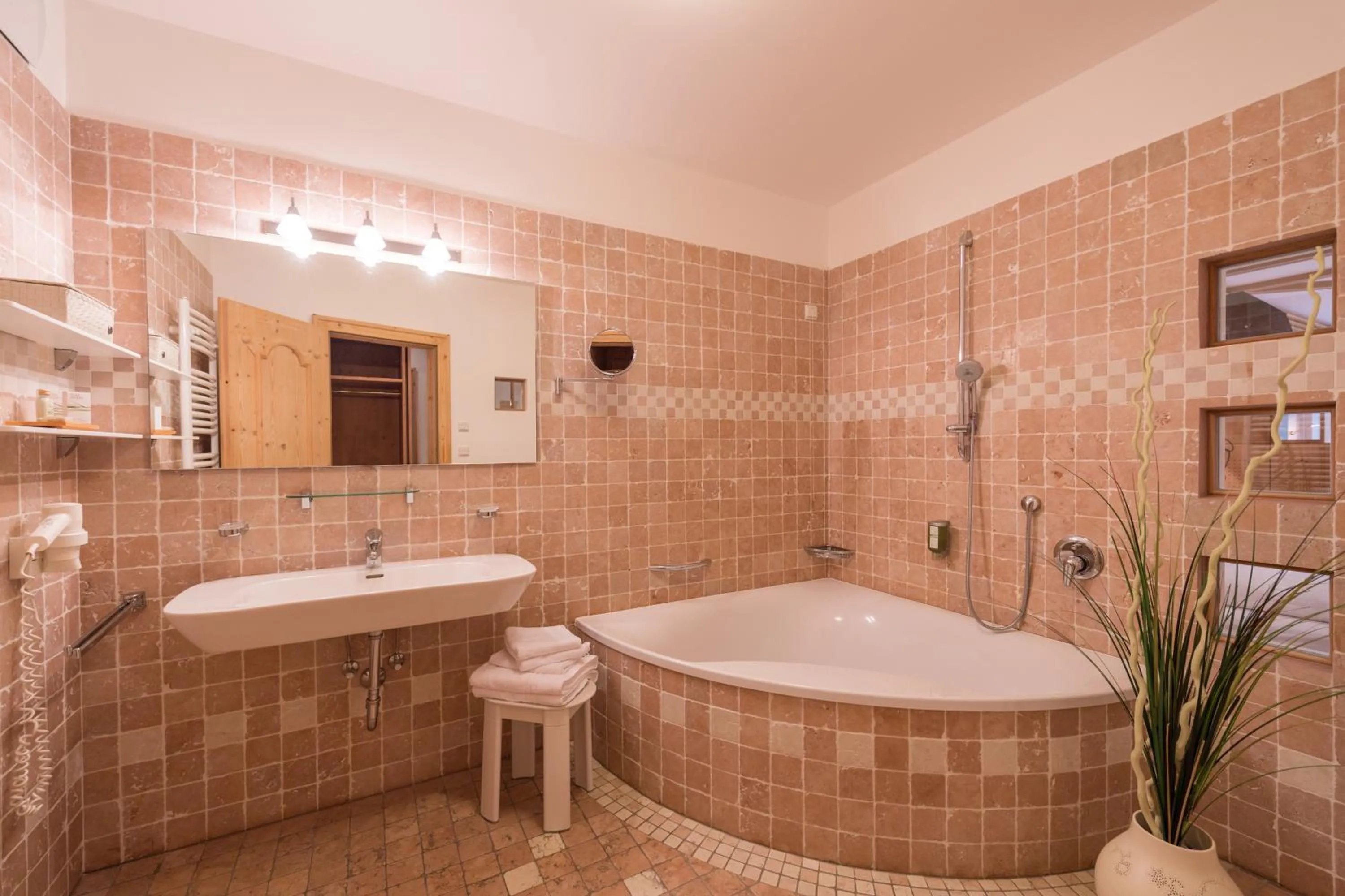 Bathroom in Naturhotel Leitlhof