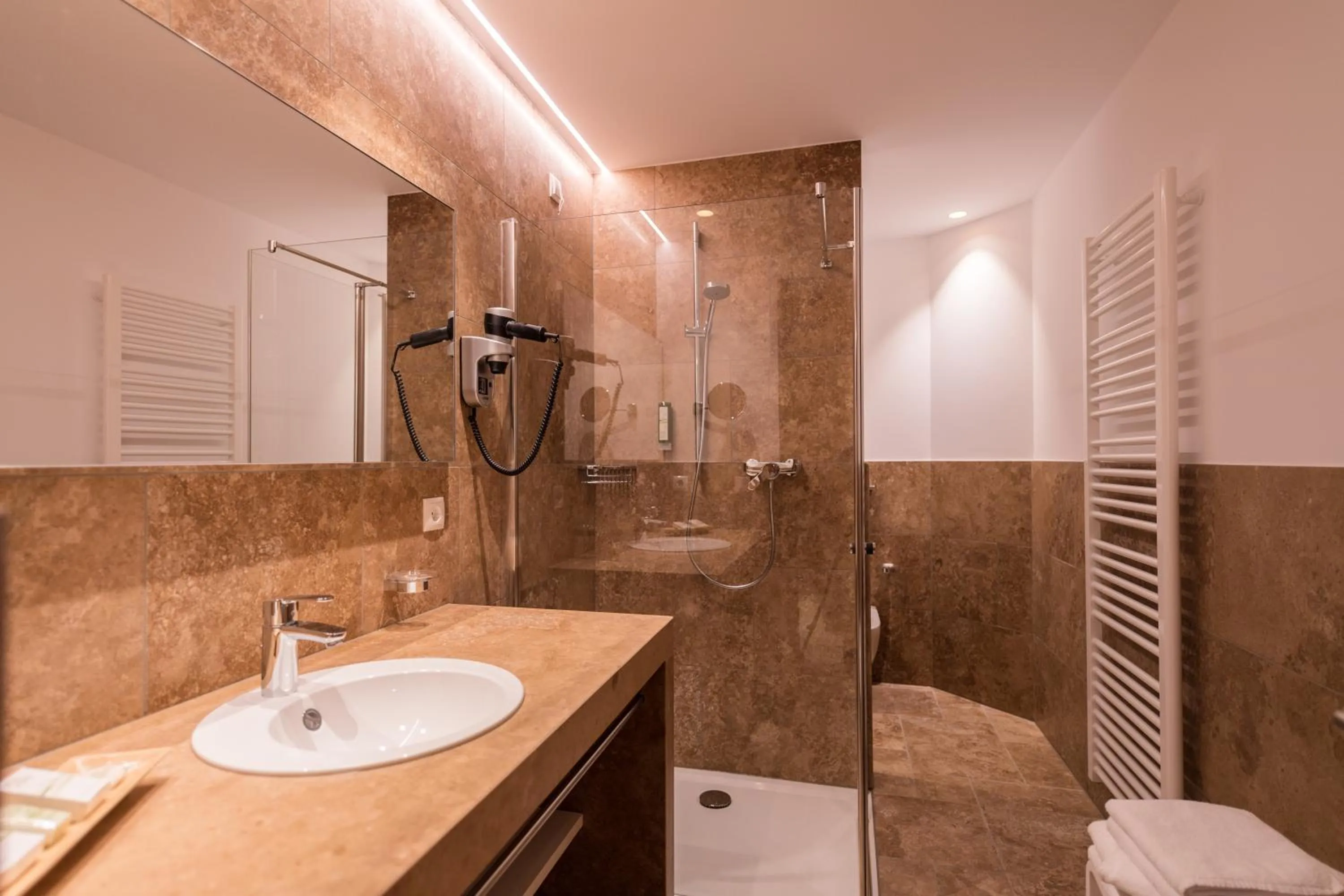 Bathroom in Naturhotel Leitlhof