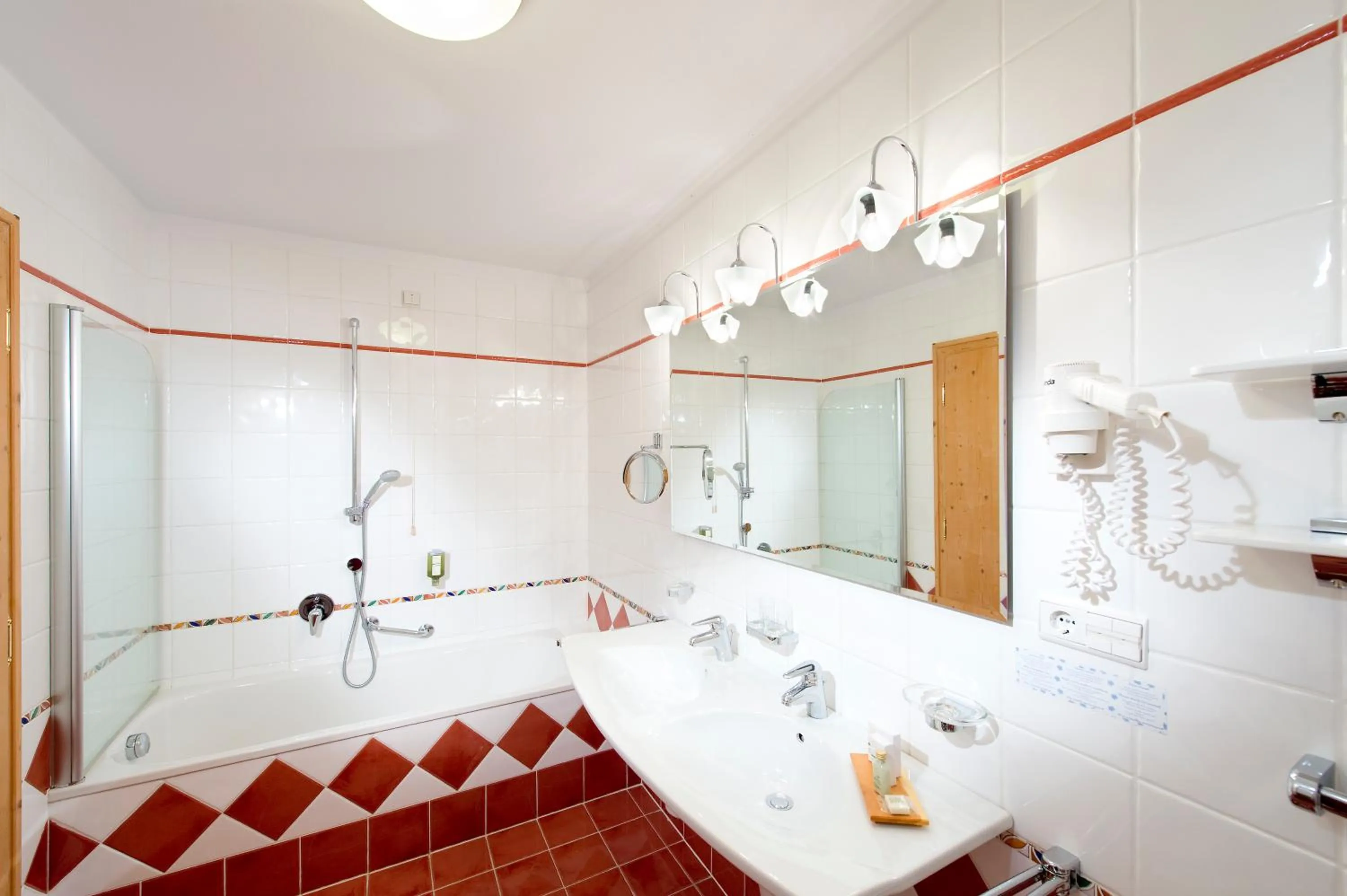 Bathroom in Naturhotel Leitlhof