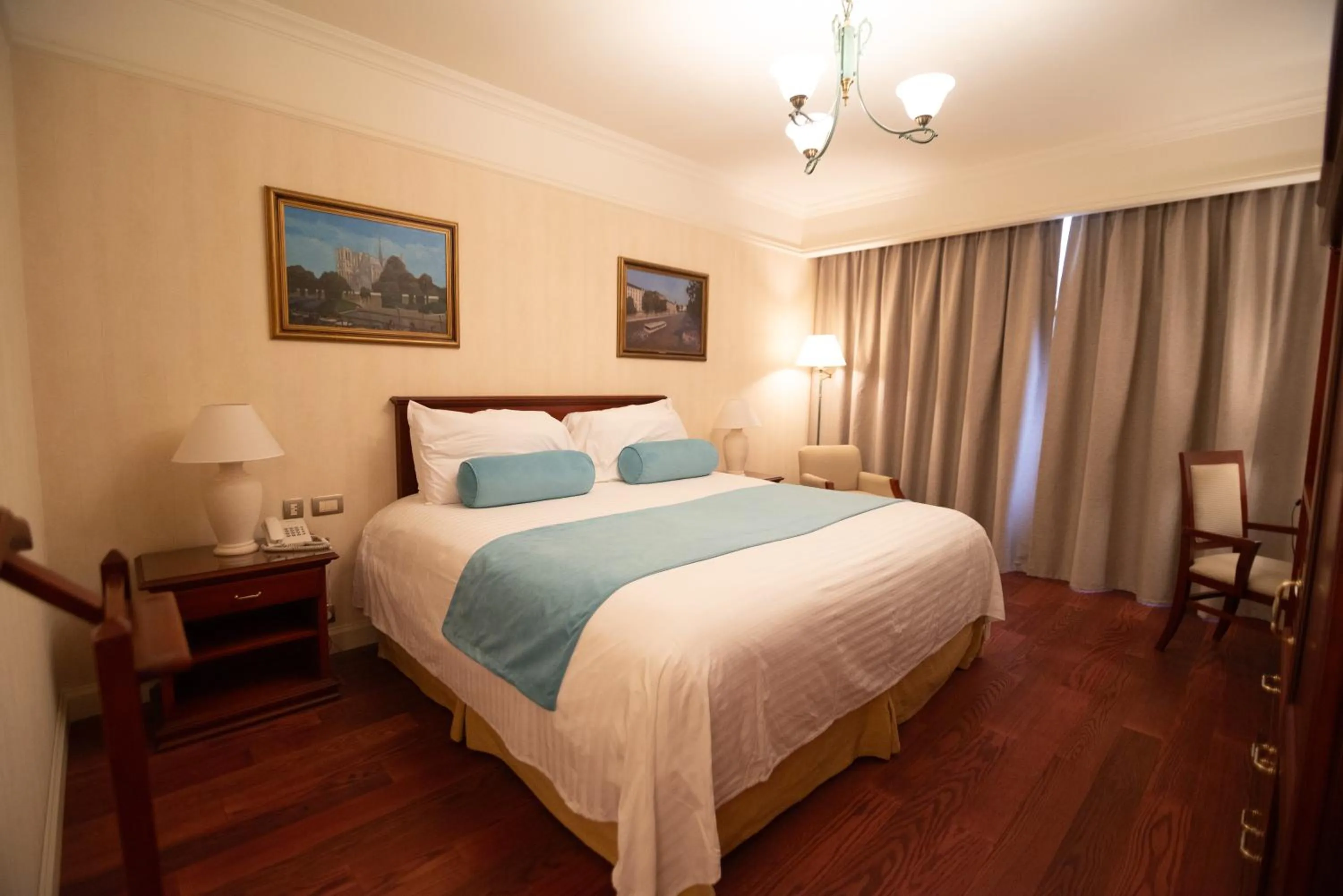 Bed in Epic Hotel Villa Mercedes