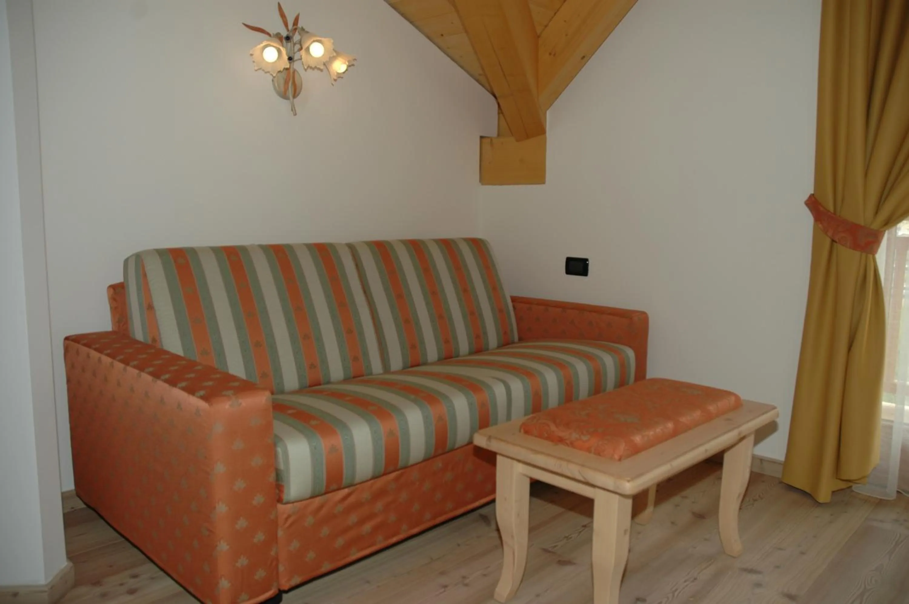 Seating area in Residence Garnì Il Giglio