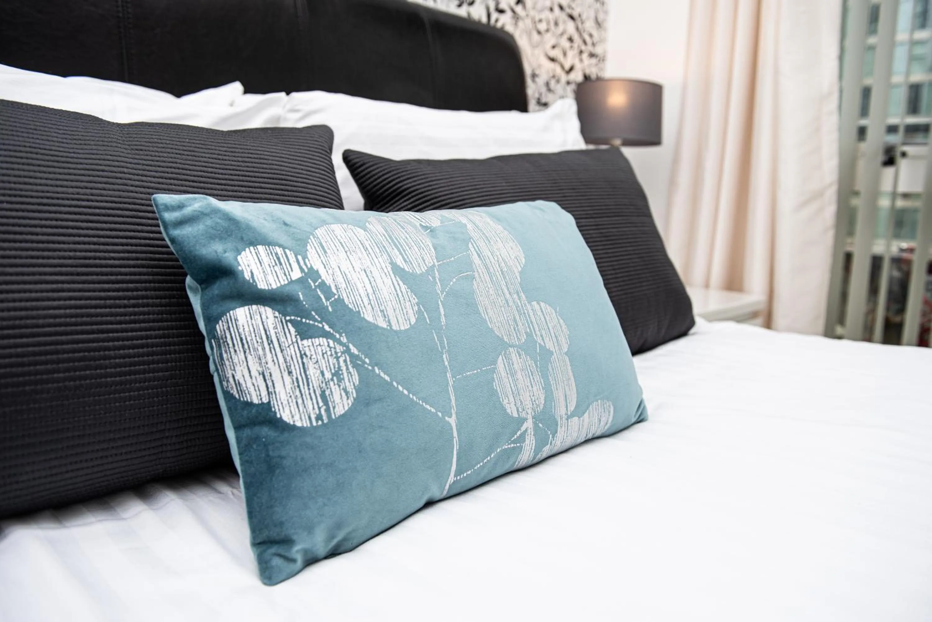 Bed in City Stay Apartments - Hub