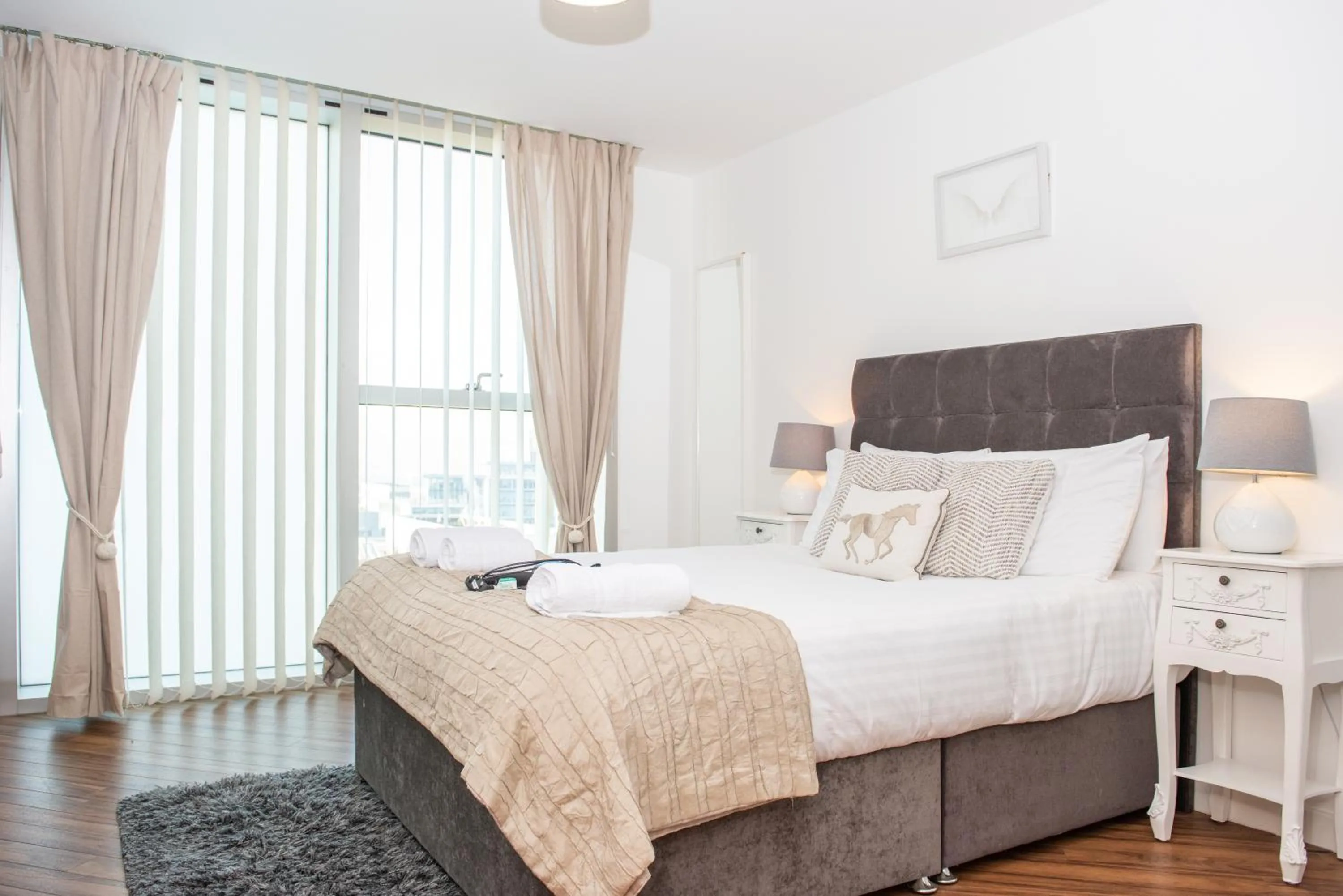 Bed in City Stay Apartments - Hub