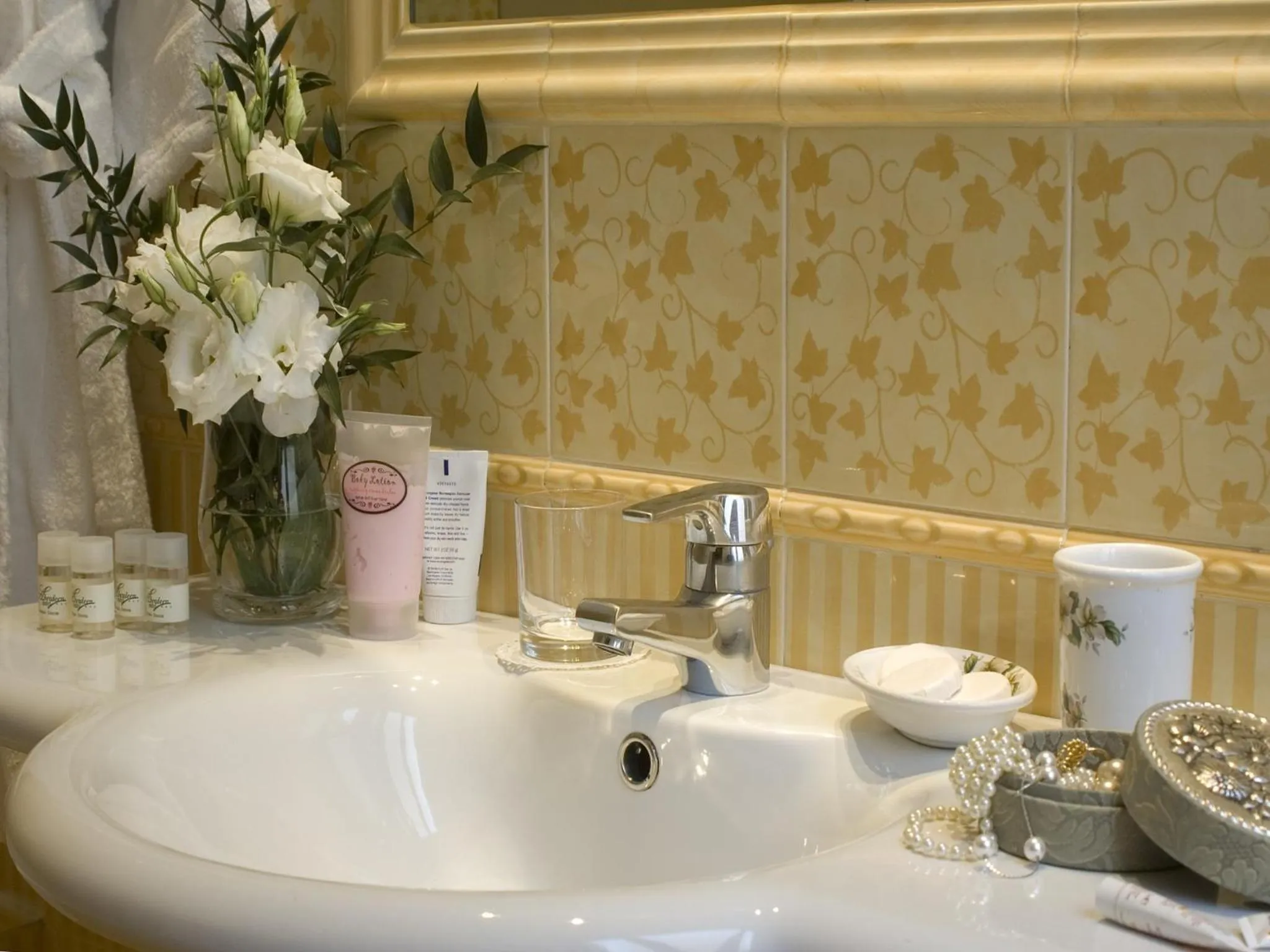 Bathroom in Hotel Aberdeen