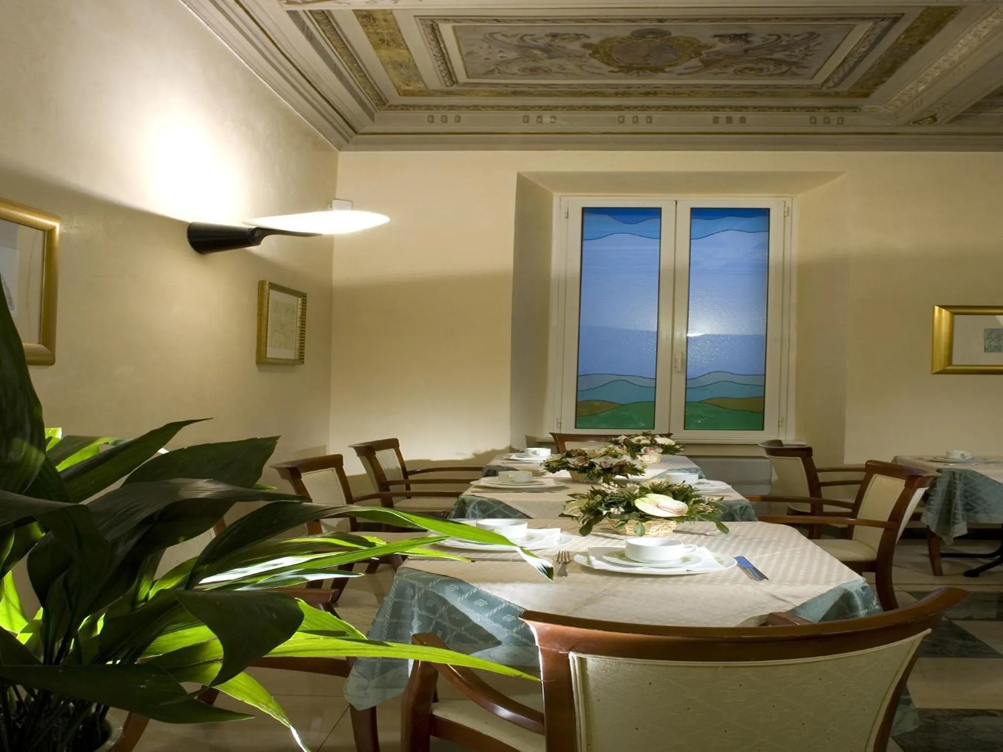 Restaurant/places to eat in Hotel Aberdeen