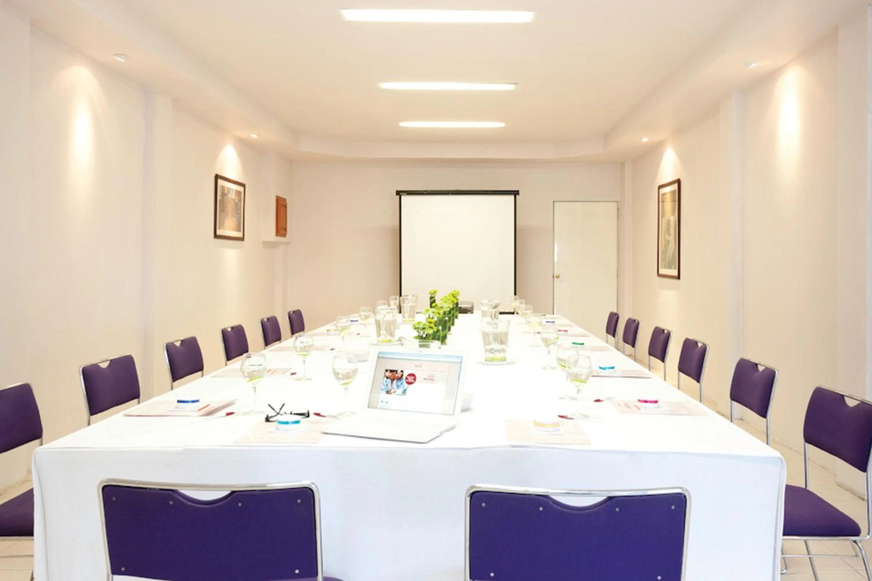Meeting/conference room in Mision Express Celaya