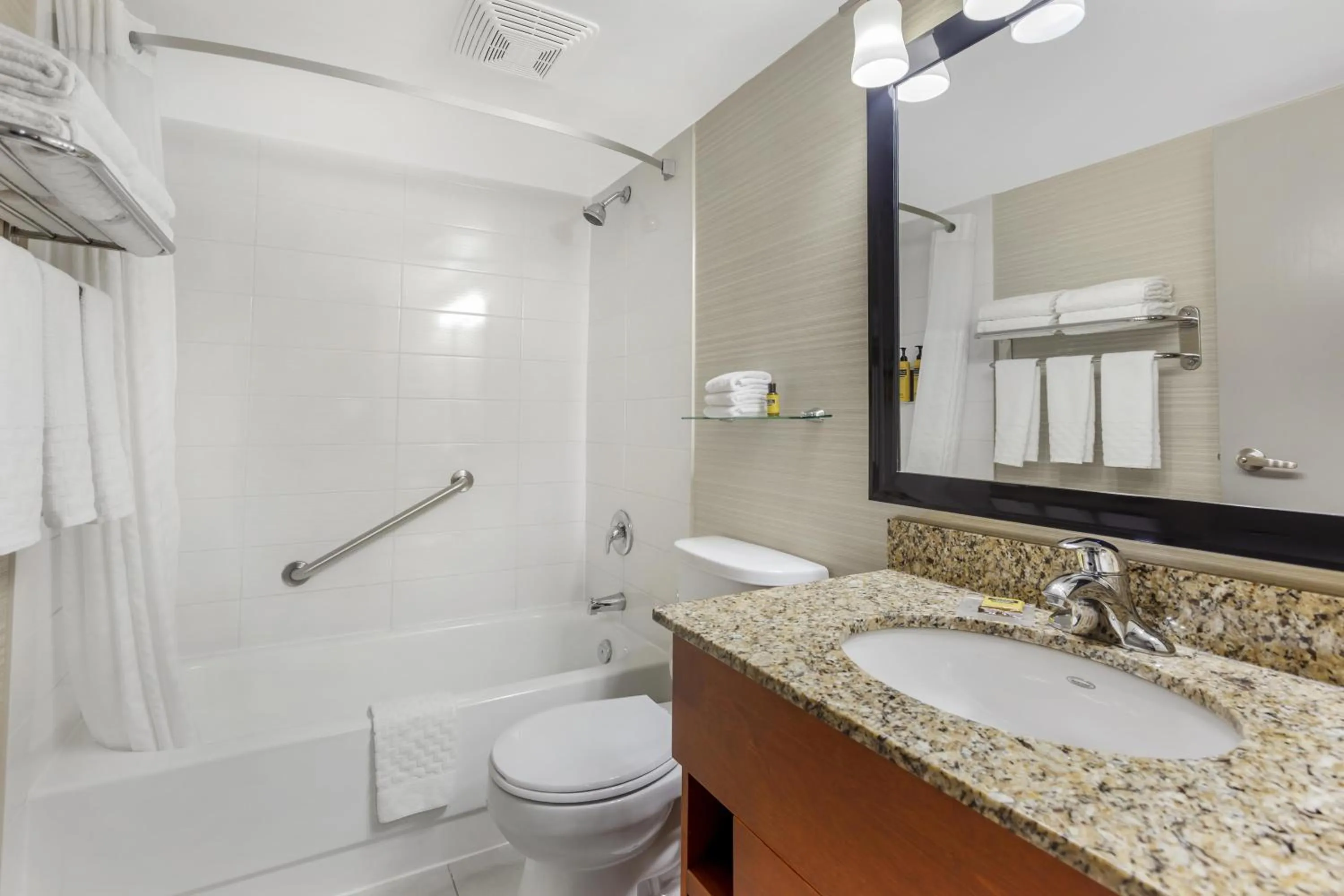 Bathroom in Best Western Plus Rose City Suites