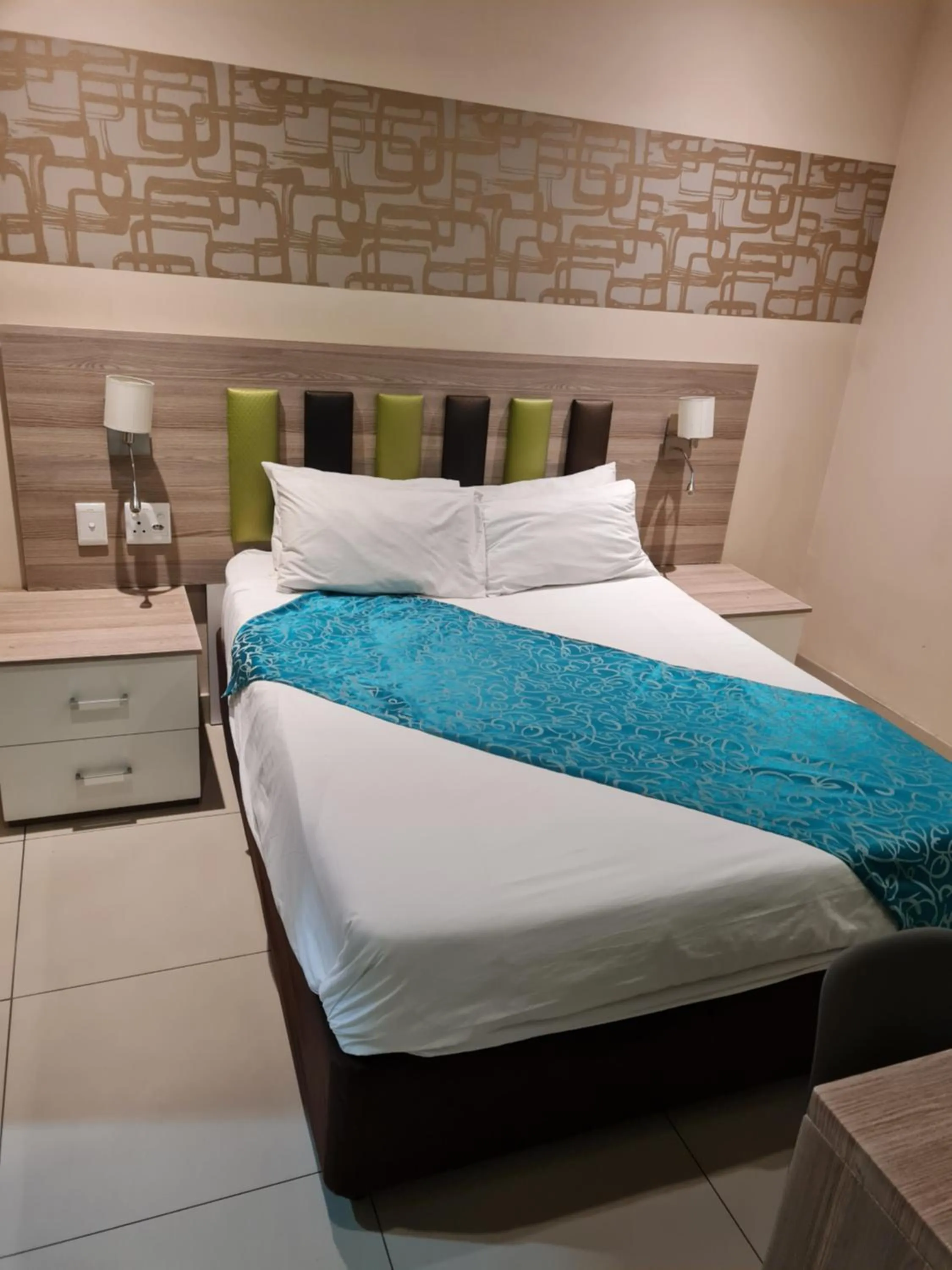 Bed in Solrand Hotel