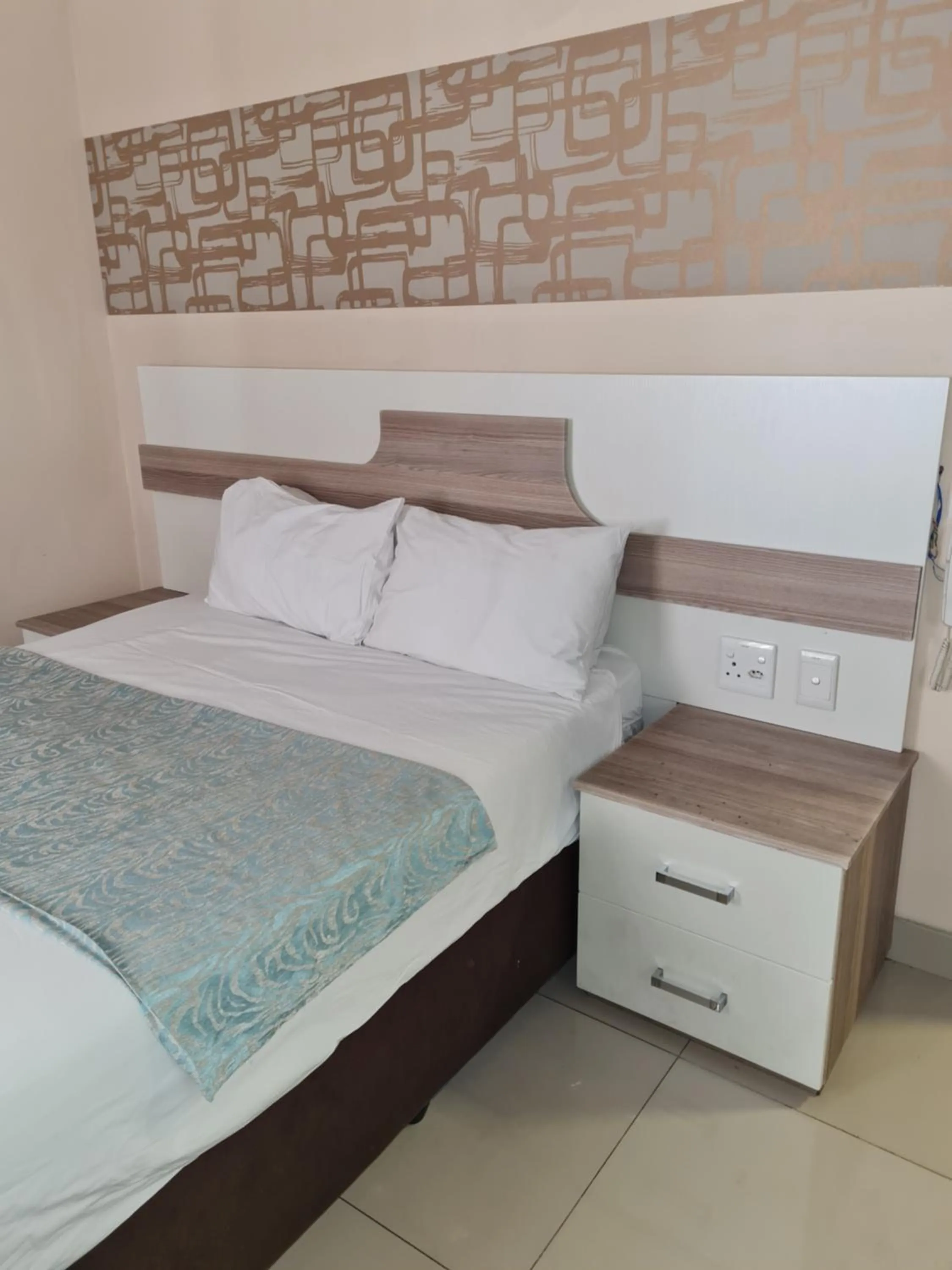 Bed in Solrand Hotel