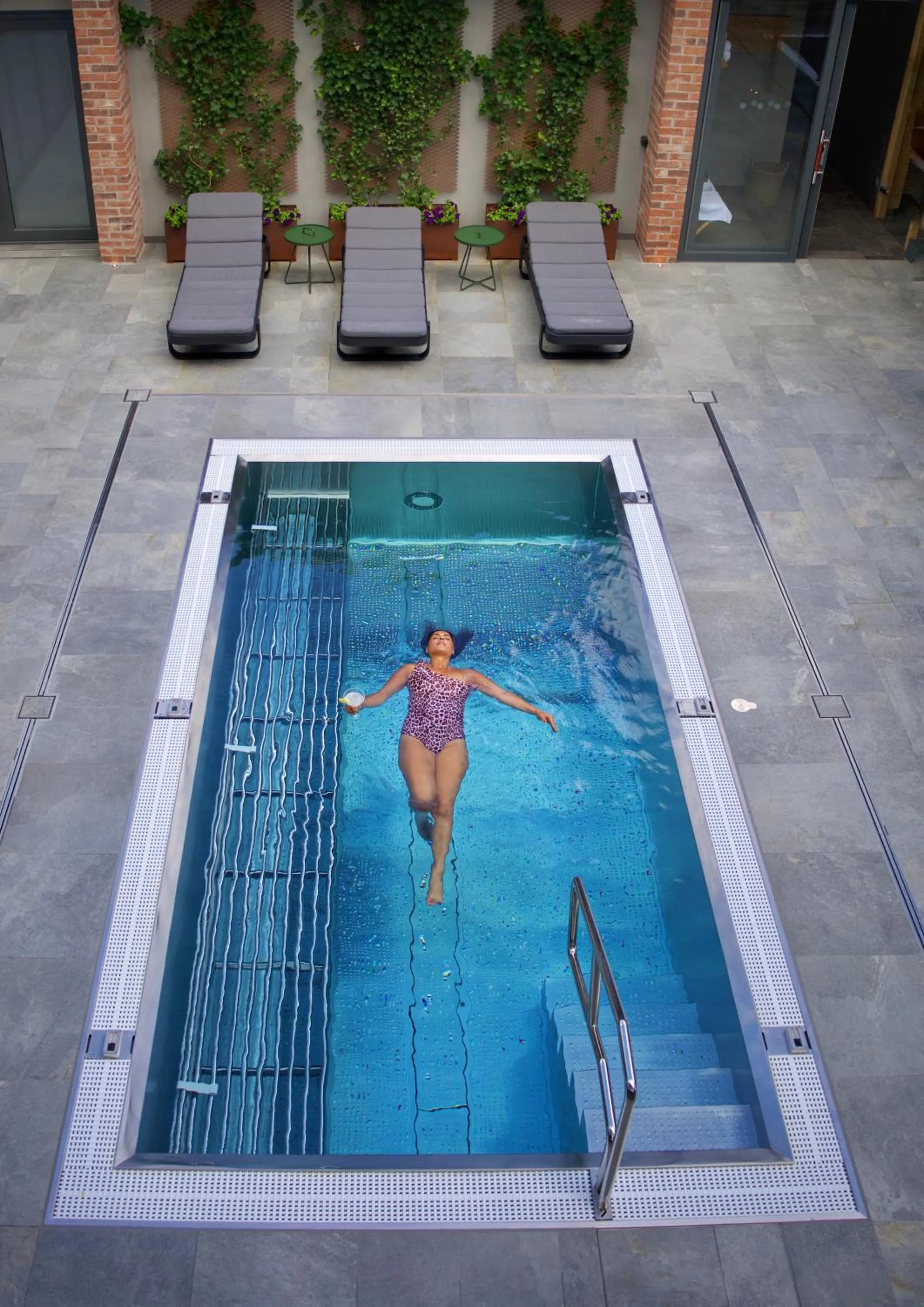 Hot Spring Bath in Hestraviken Hotell & Spa