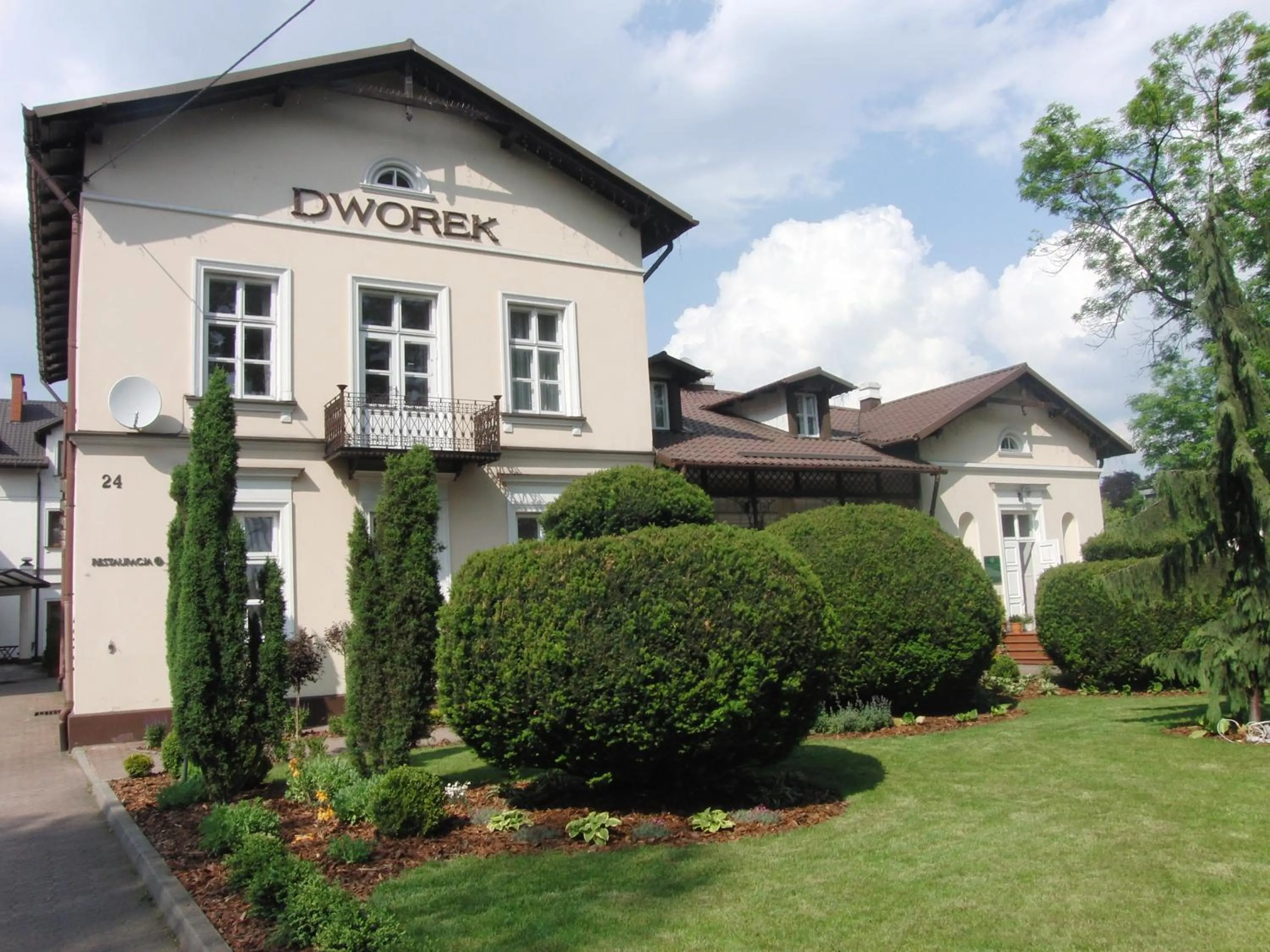 Property building in Hotel Dworek***