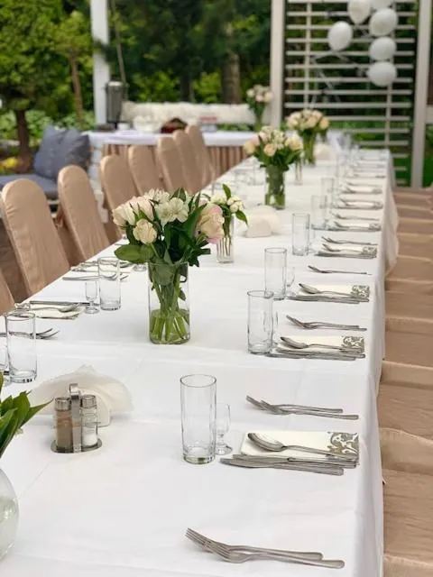 Restaurant/places to eat in Hotel Dworek***