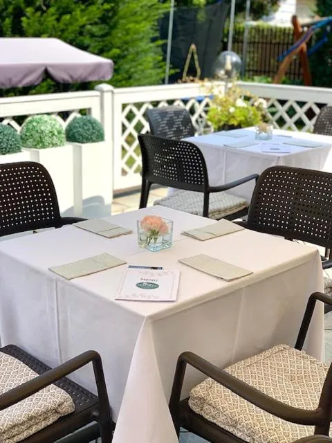 Patio in Hotel Dworek***