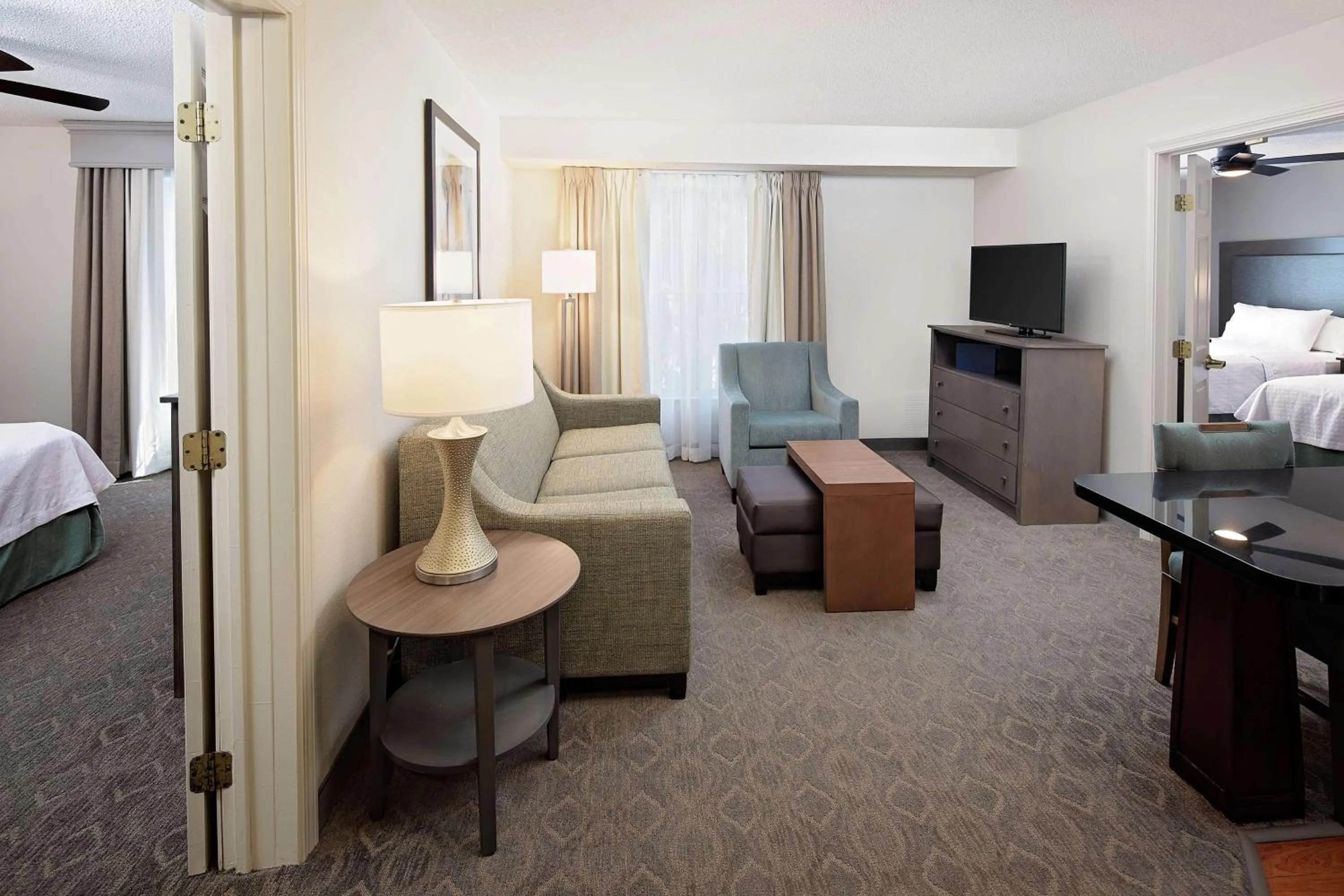 TV and multimedia, Bed in Homewood Suites by Hilton Hartford-Farmington