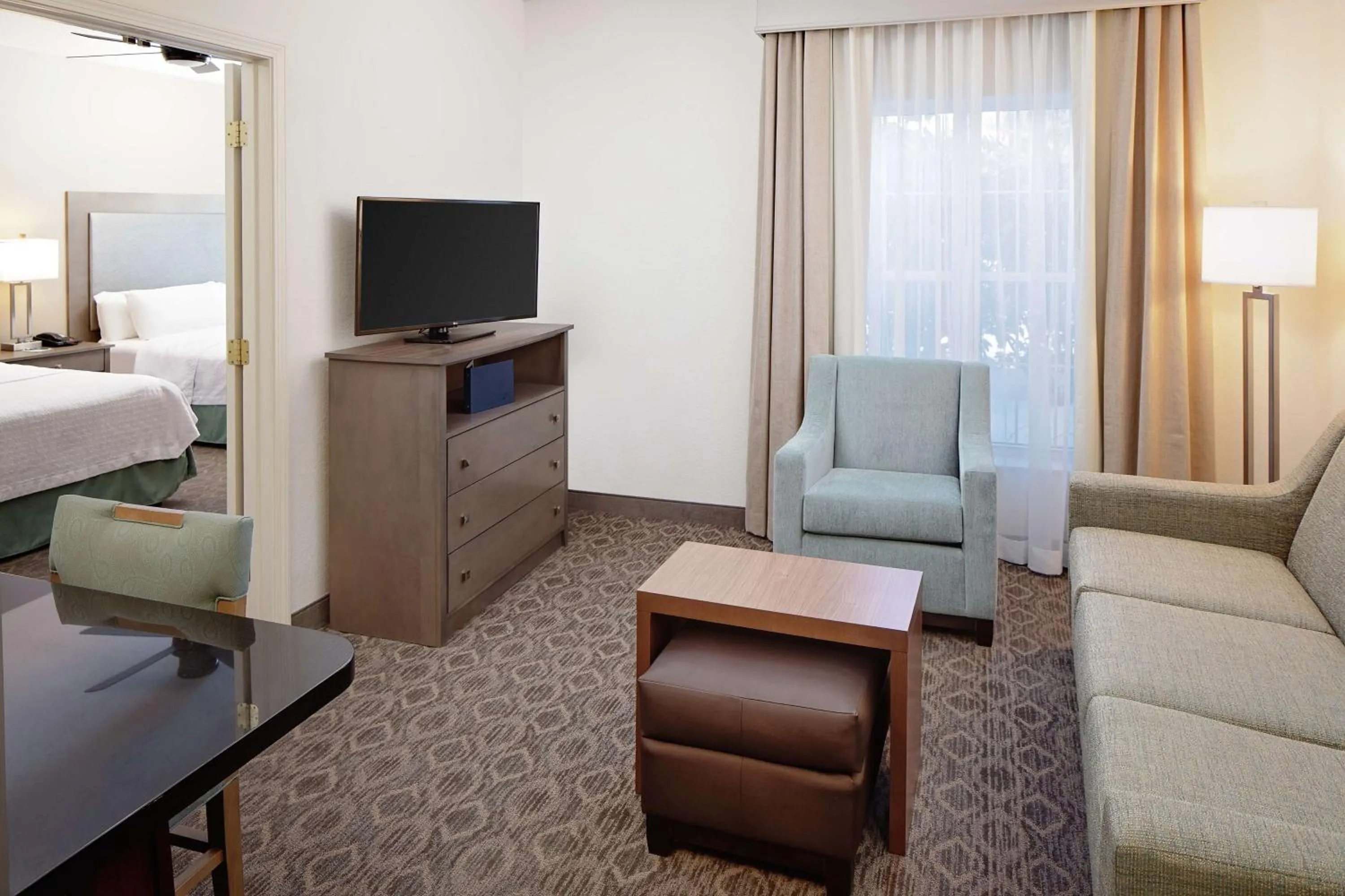 Bed in Homewood Suites by Hilton Hartford-Farmington